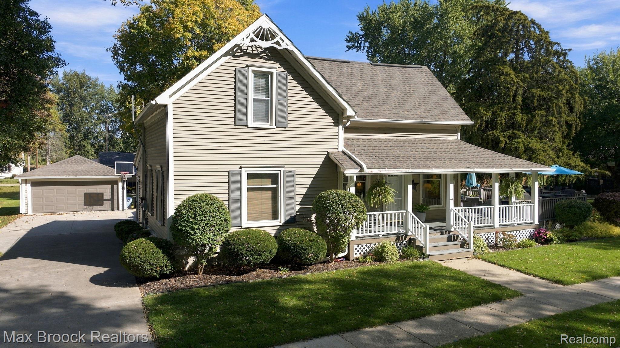 206 River Street Property Photo 2