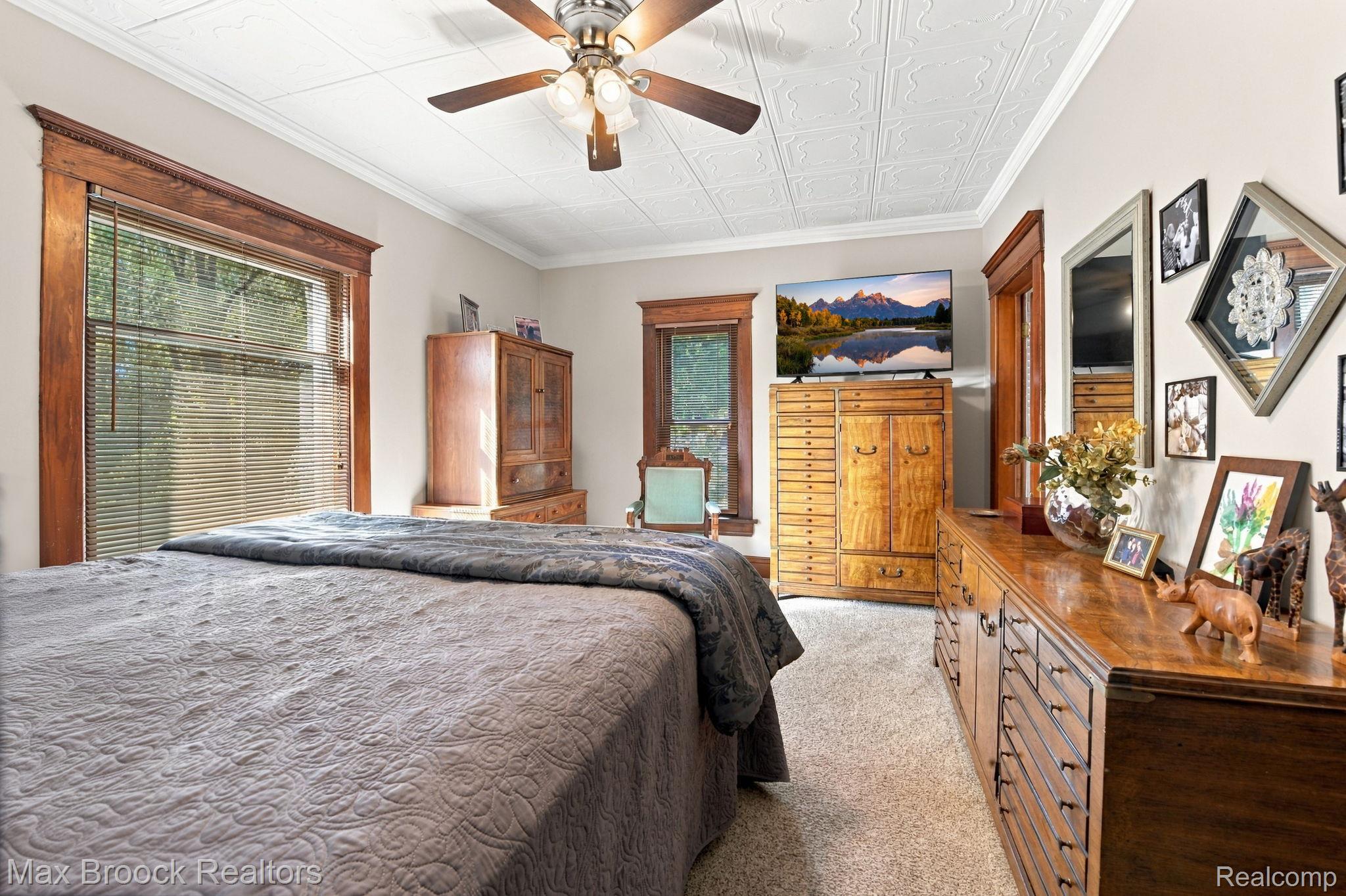 206 River Street Property Photo 17