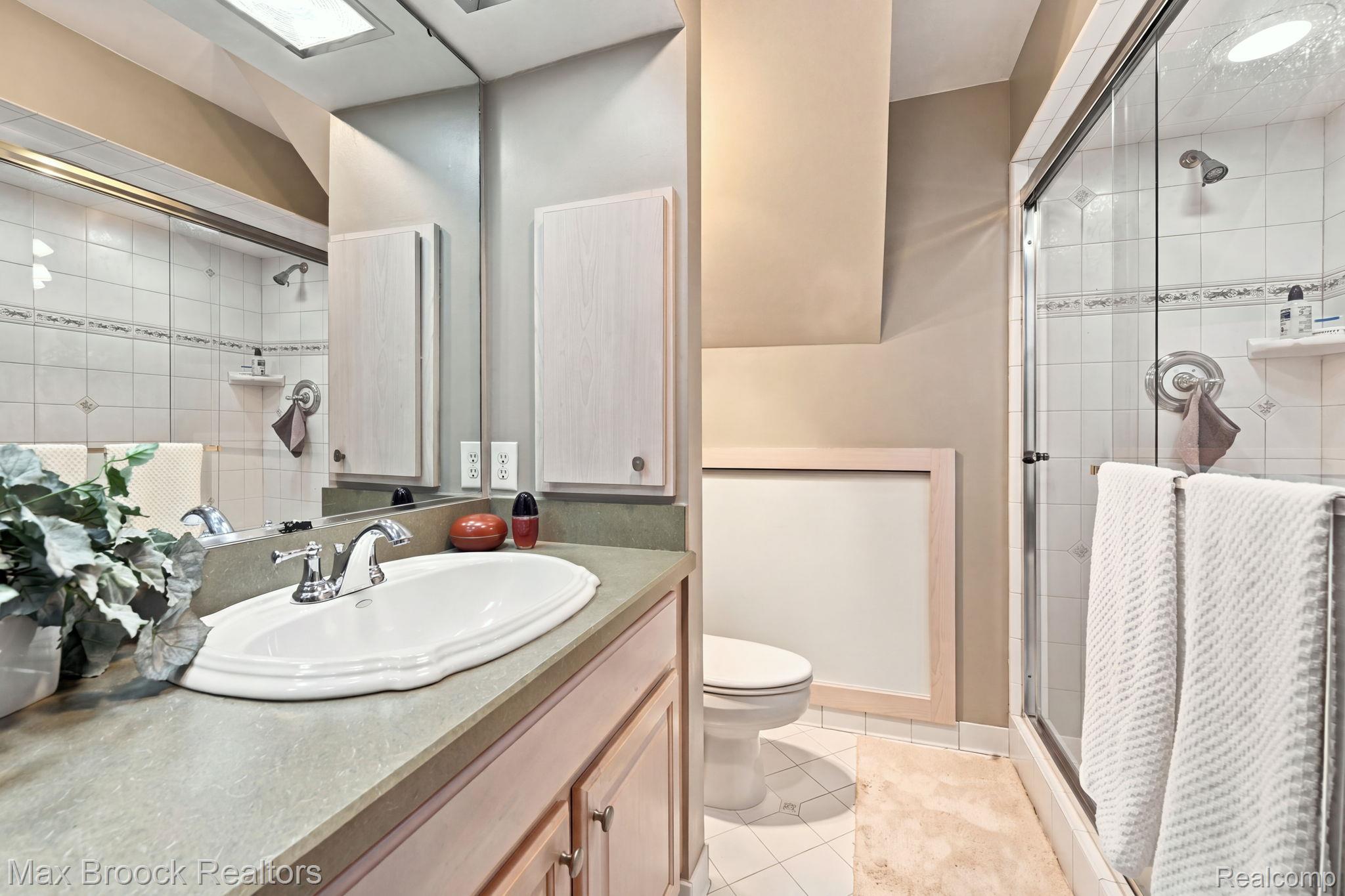 206 River Street Property Photo 20
