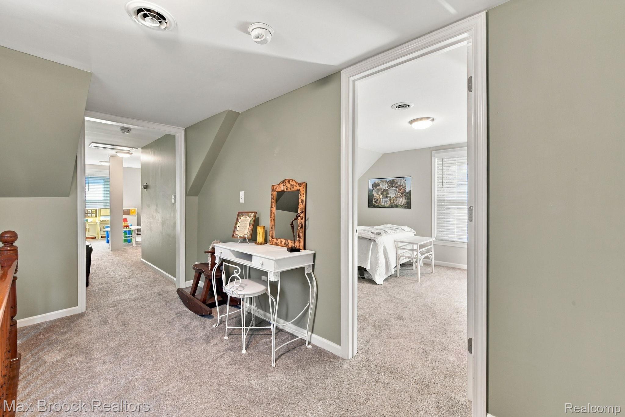 206 River Street Property Photo 21