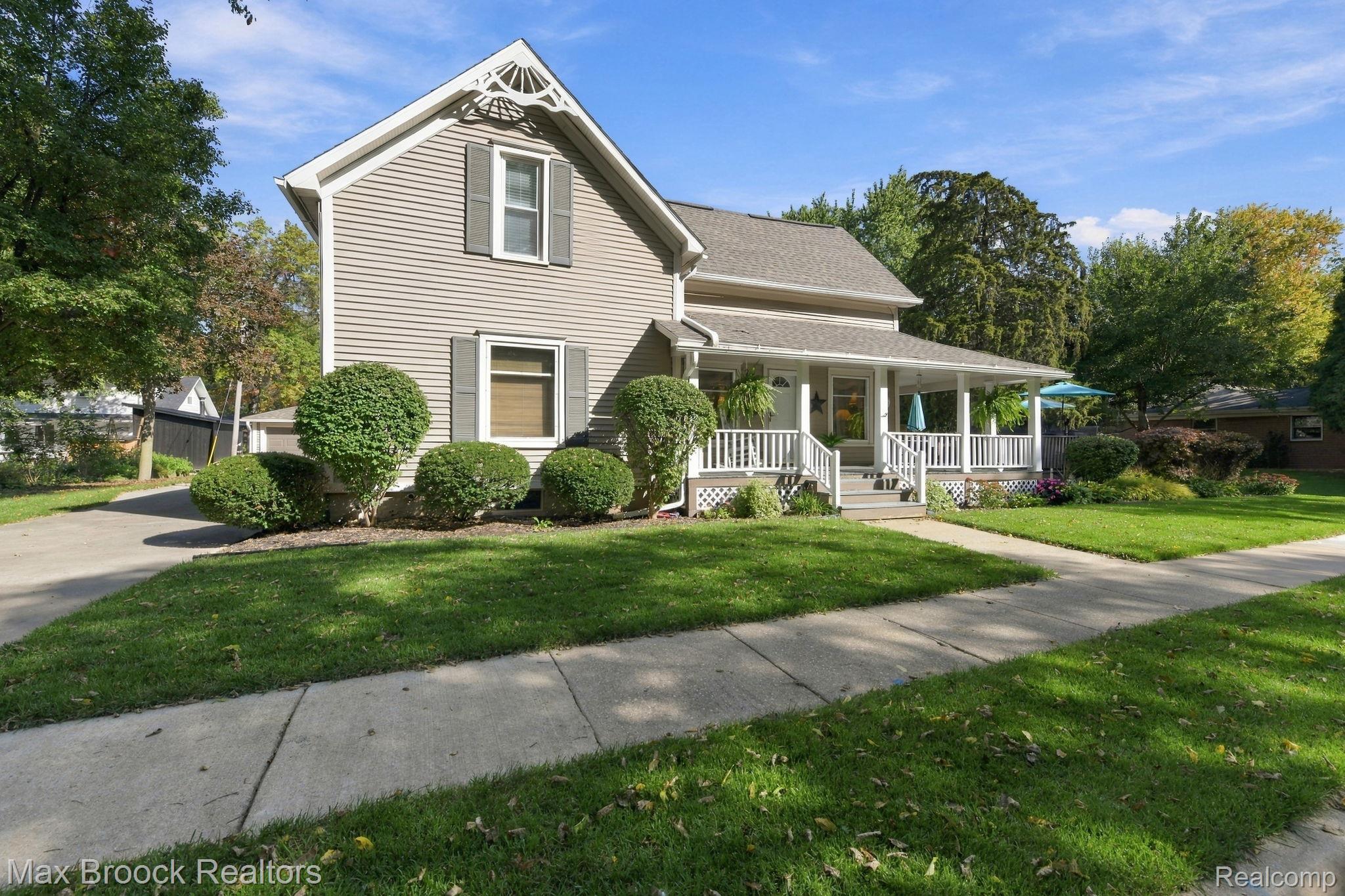 206 River Street Property Photo 33