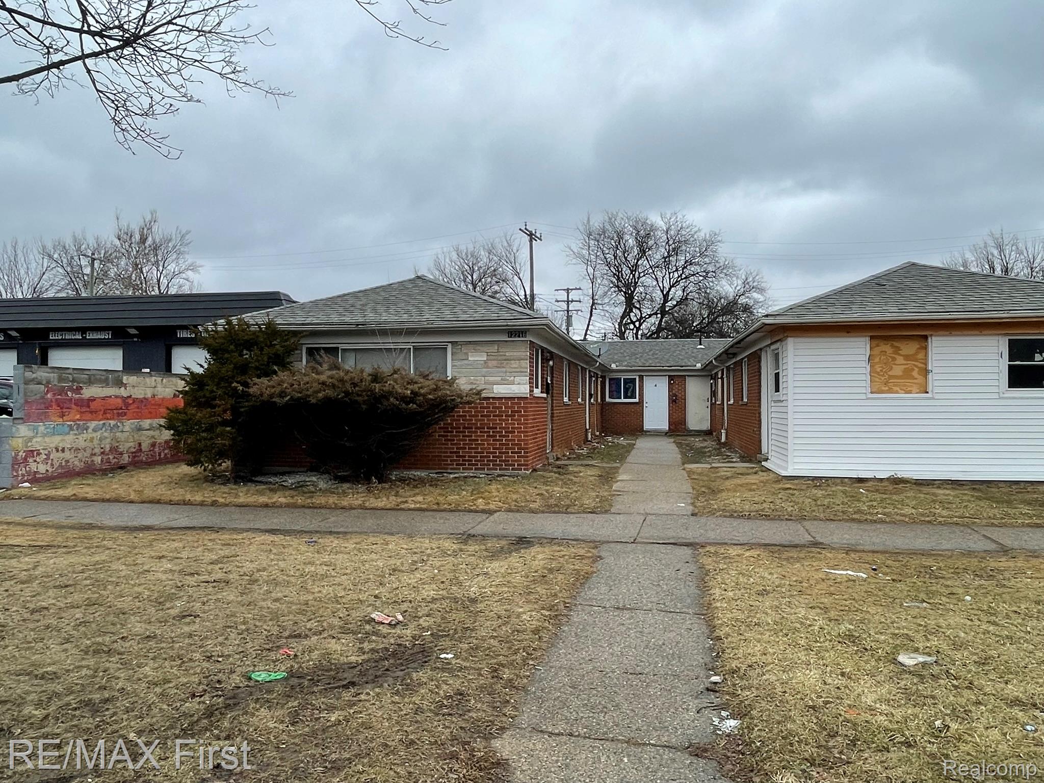 12216 Morang Dr Property Photo 3