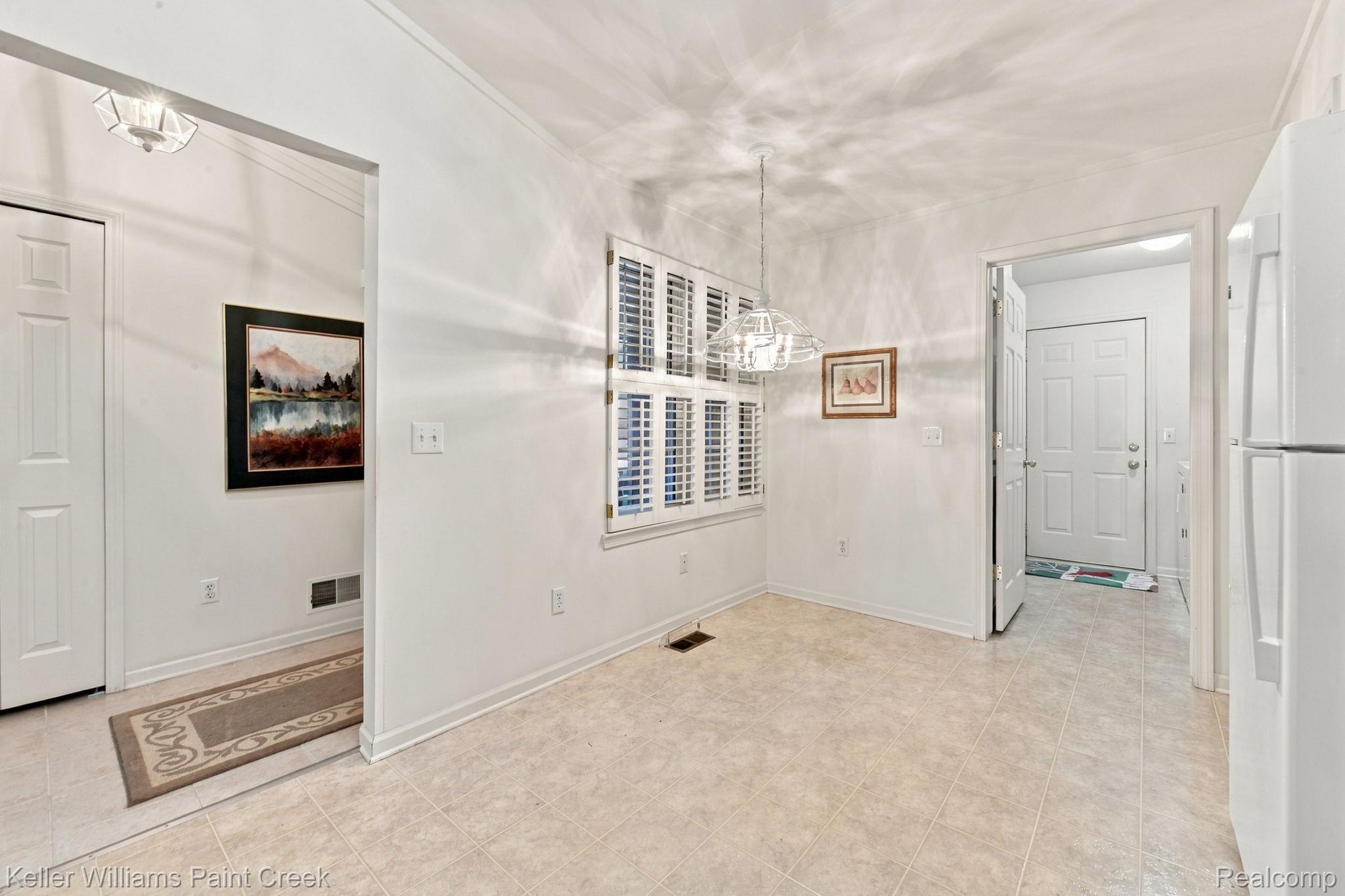 16321 Scenic Property Photo 9