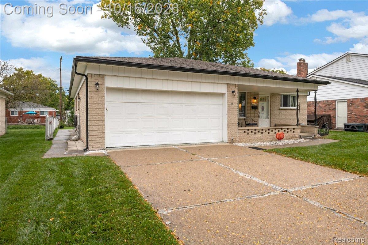 2855 Saratoga Dr Property Photo 2