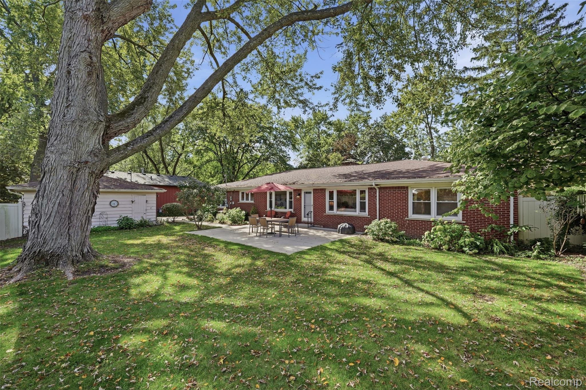 88 Greenside Ave Property Photo 39