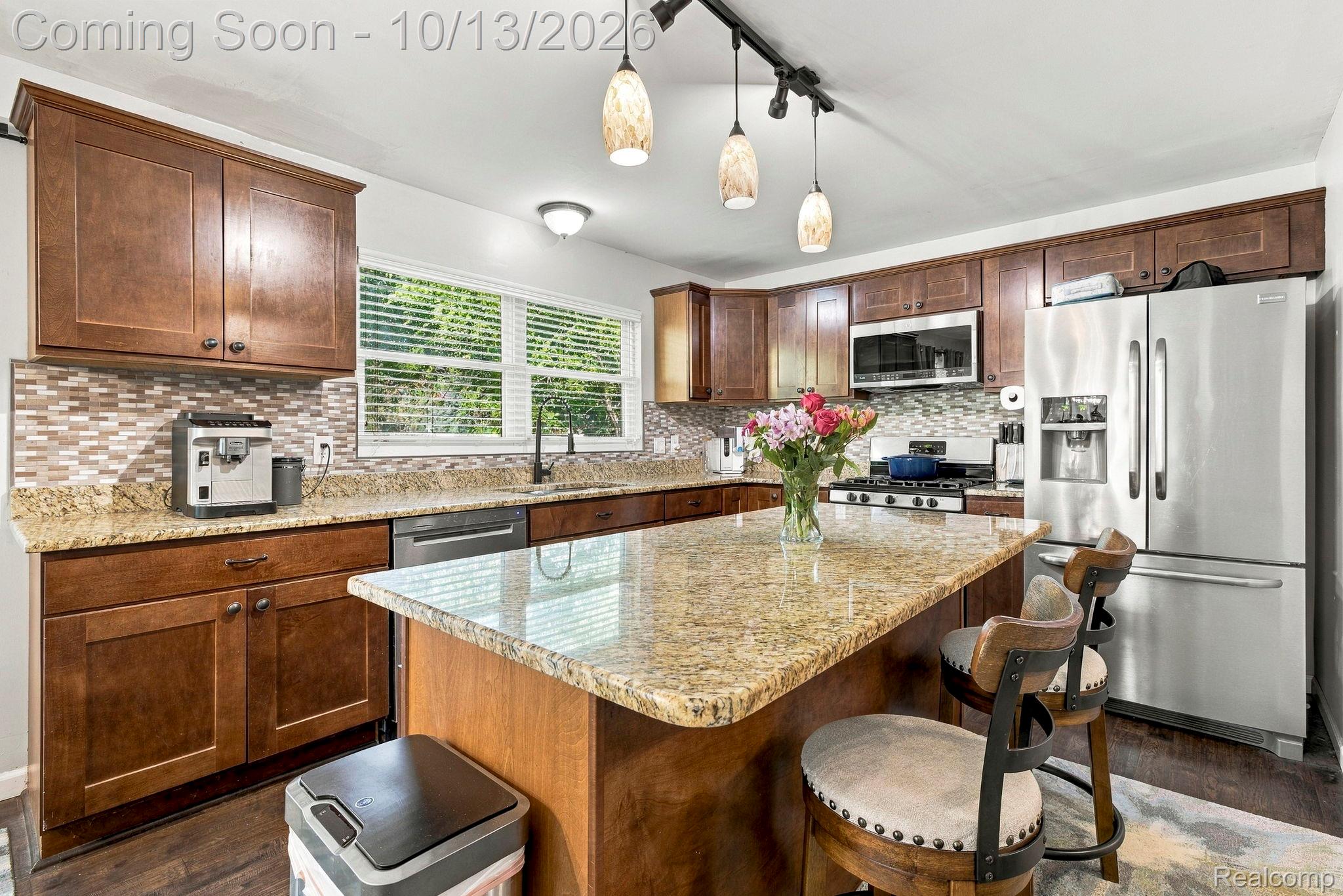 852 E Gunn Rd Property Photo 12
