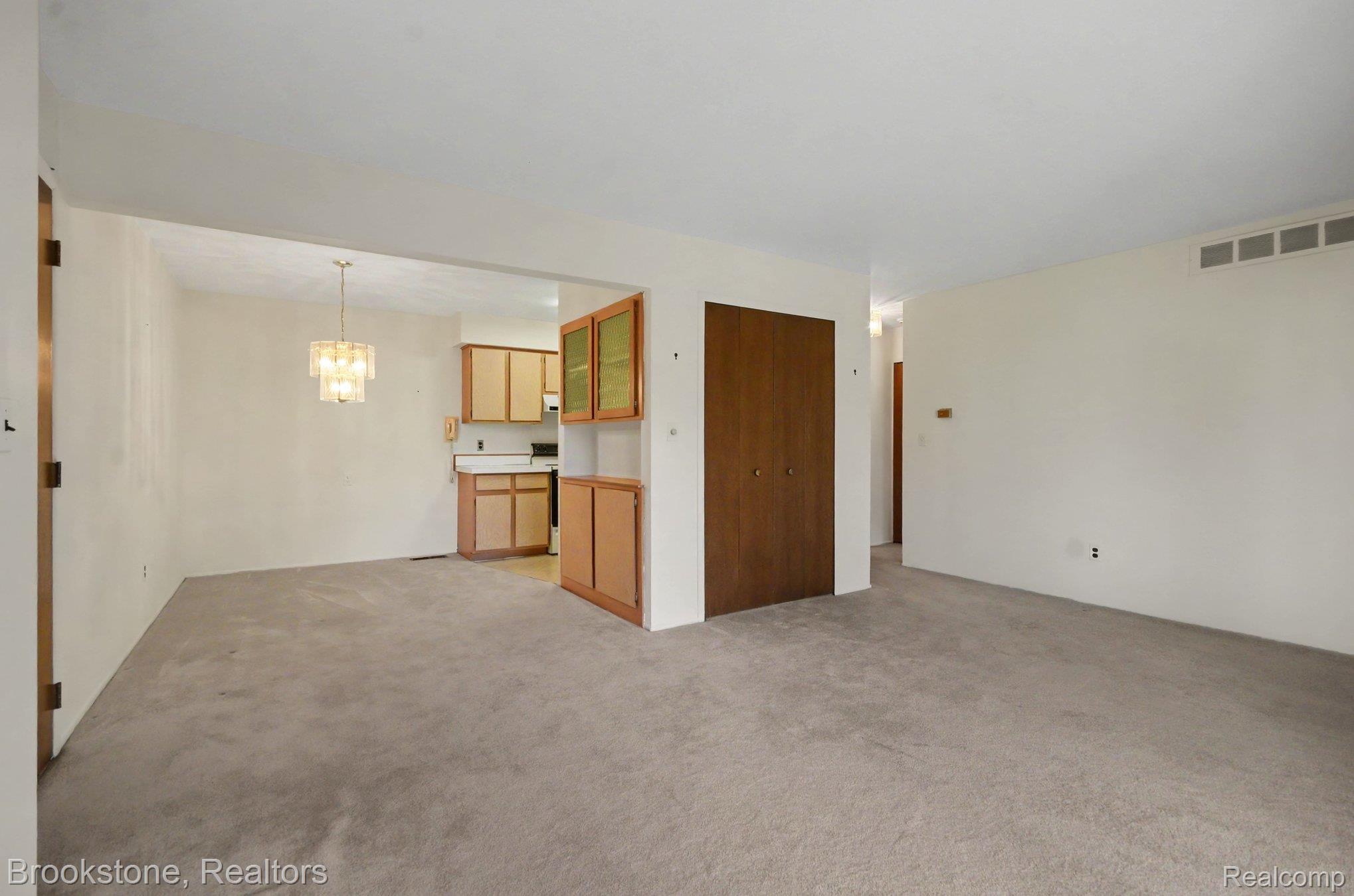 29224 Gloede Dr # 151 Property Photo 4