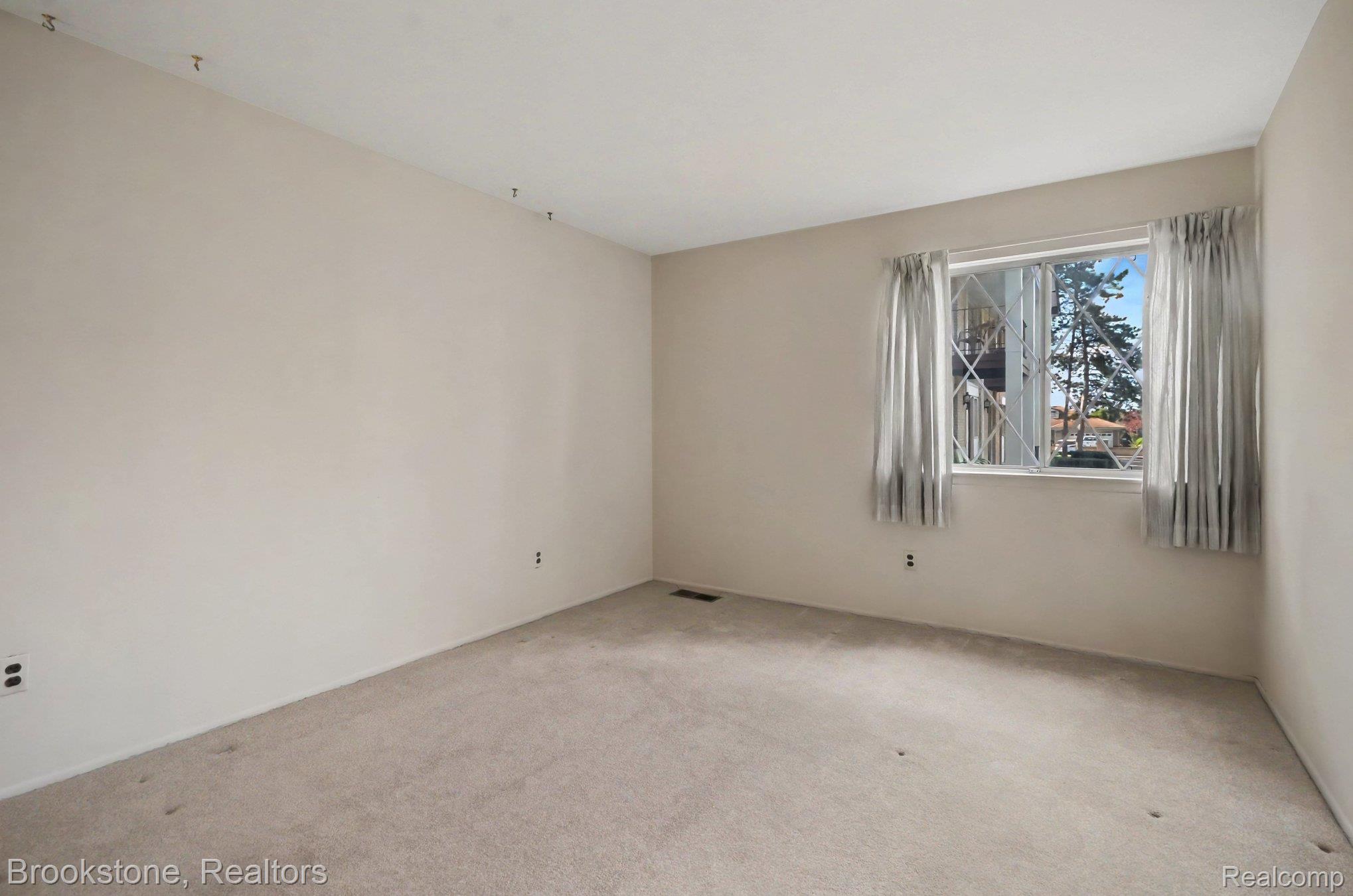 29224 Gloede Dr # 151 Property Photo 10