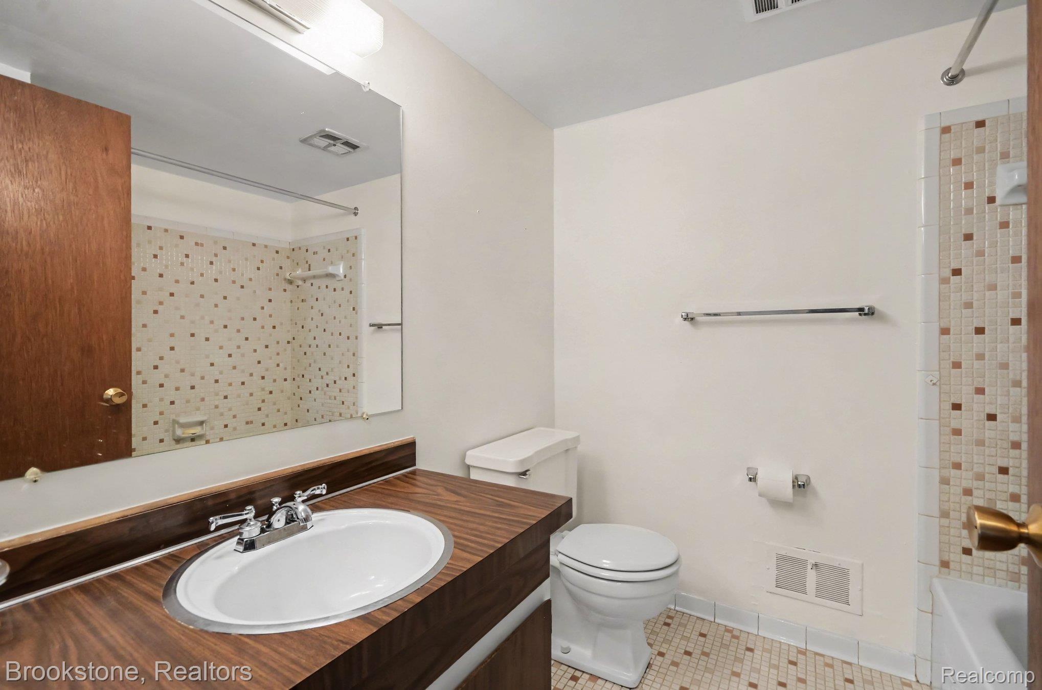29224 Gloede Dr # 151 Property Photo 12