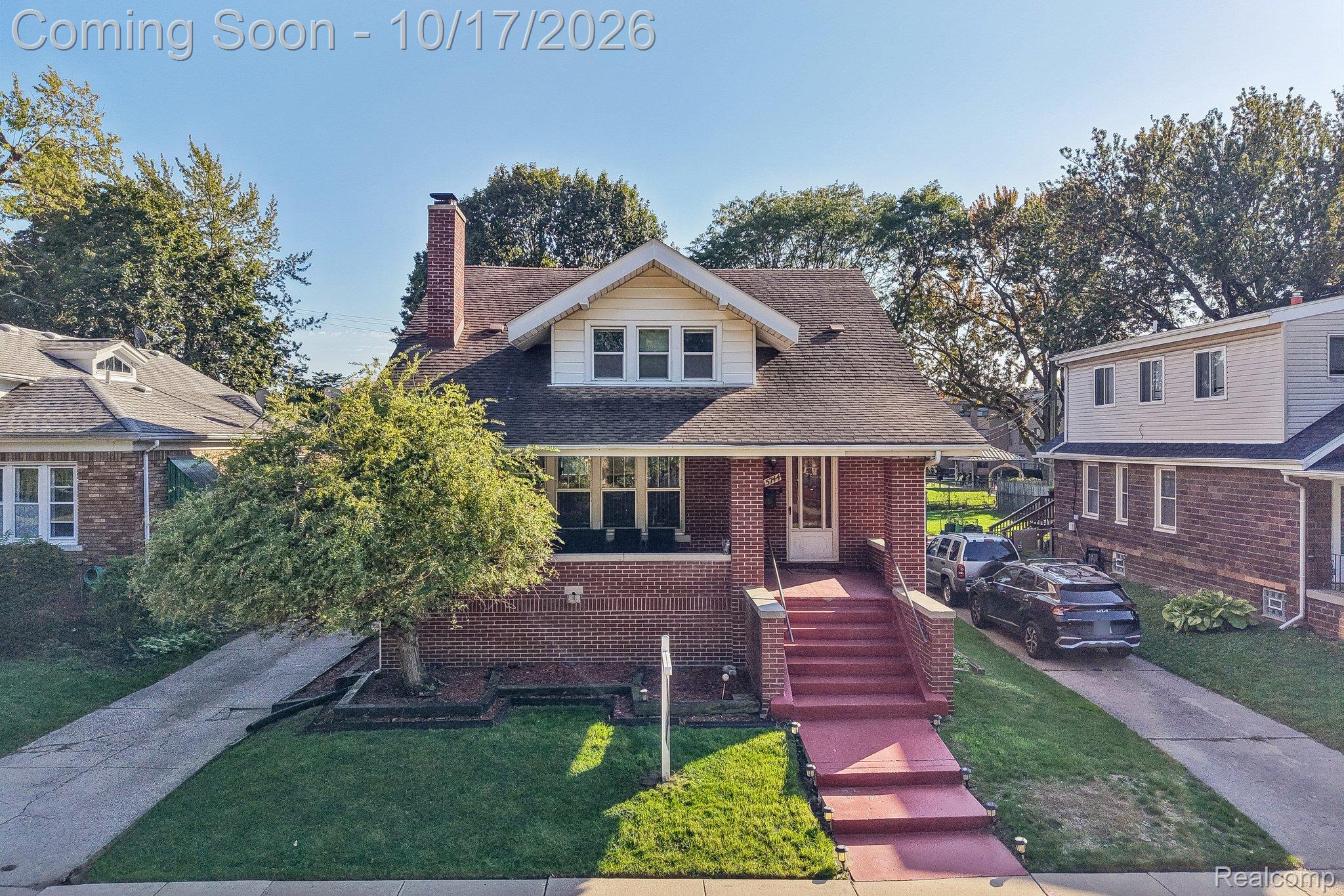 15744 S Park Ave Property Photo 1