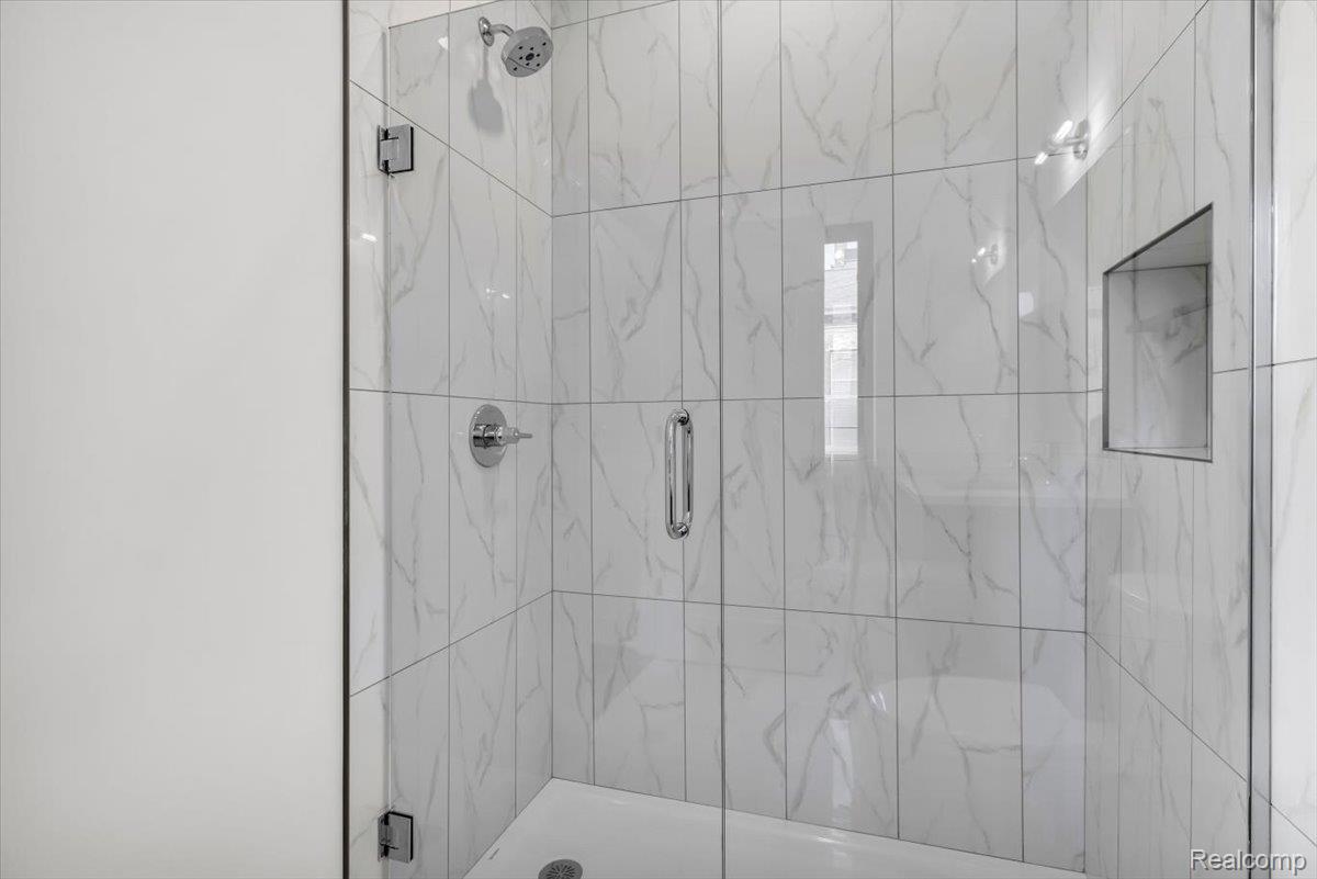5216 Avery St # 9 Property Photo 16