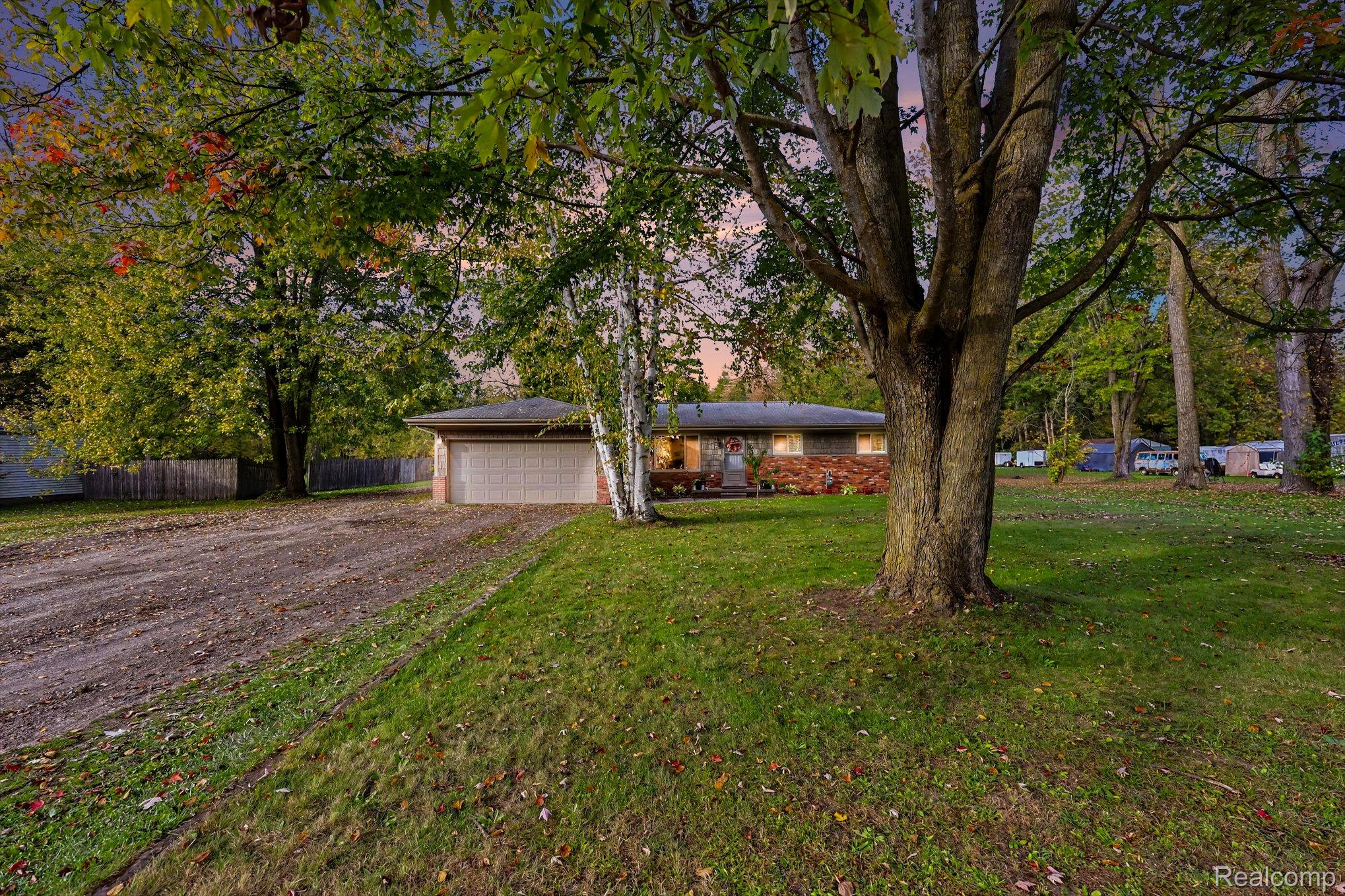 6266 Genaw Rd Property Photo 1