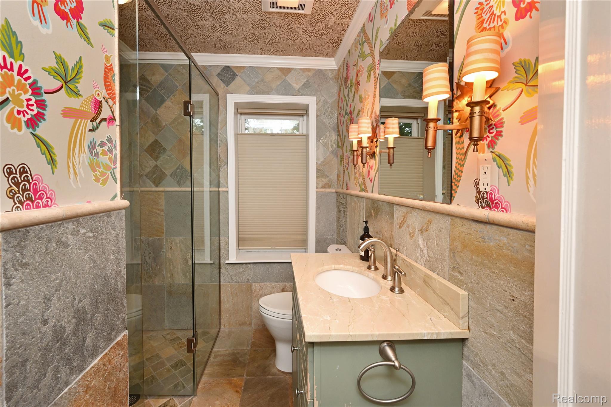 209 Chesterfield Ave Property Photo 14