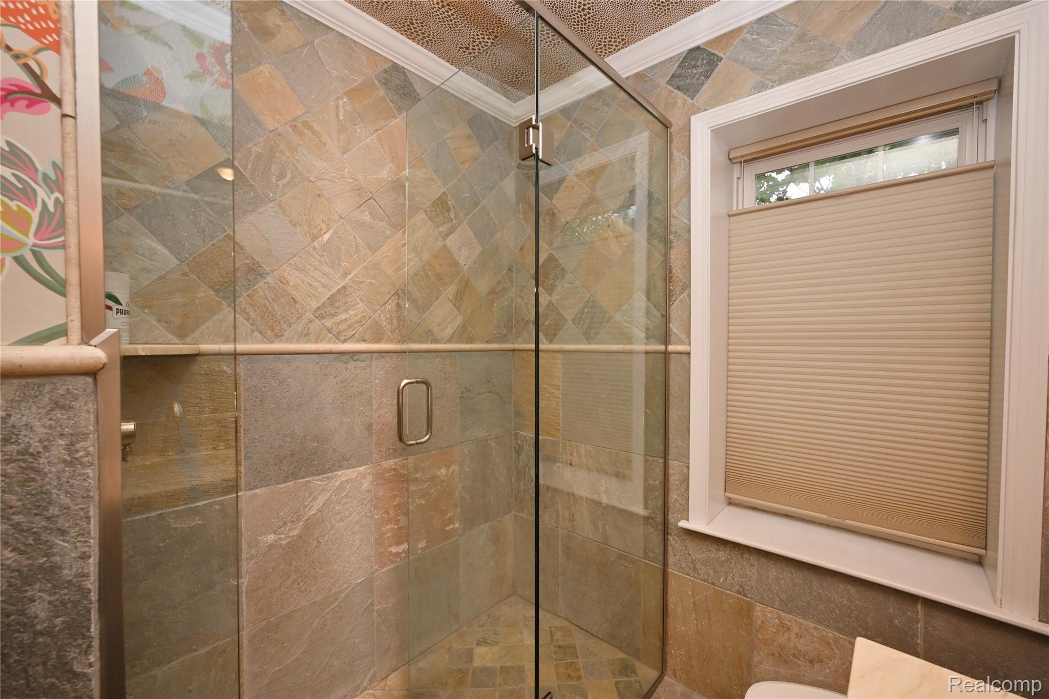 209 Chesterfield Ave Property Photo 15