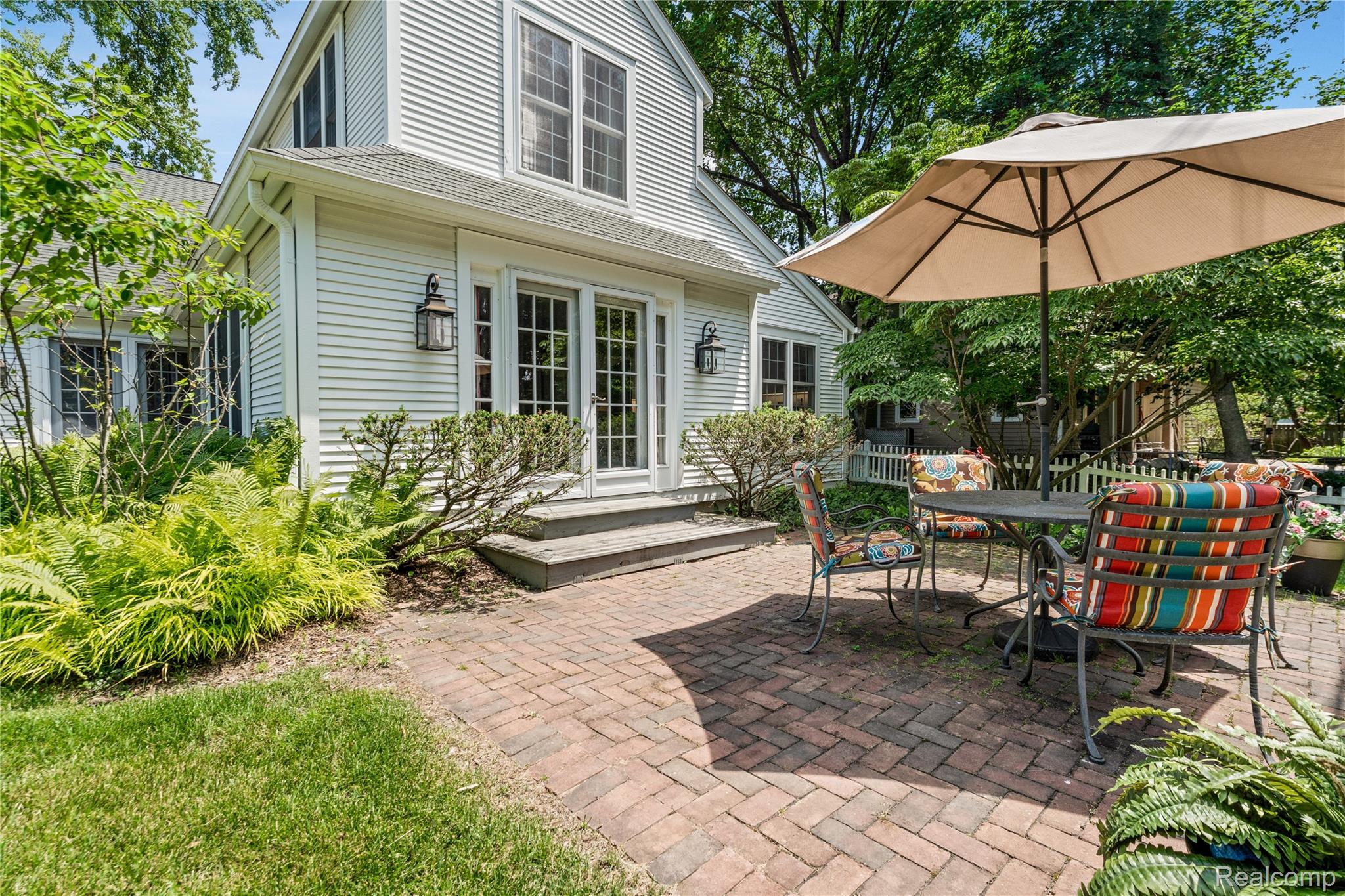209 Chesterfield Ave Property Photo 28
