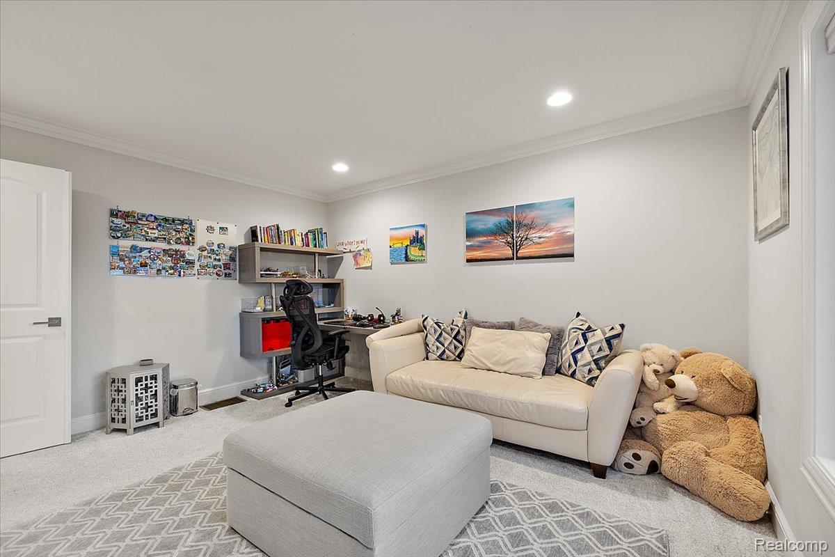 2480 Charnwood Dr Property Photo 46