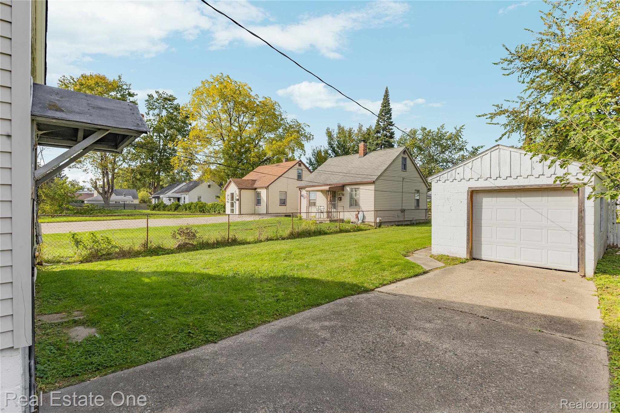 7259 Prospect Ave Property Photo 5