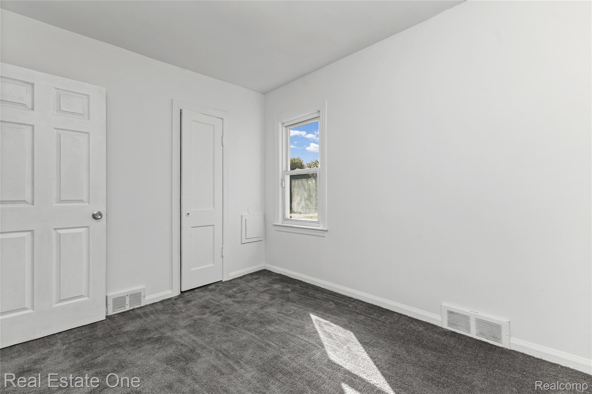 7259 Prospect Ave Property Photo 26