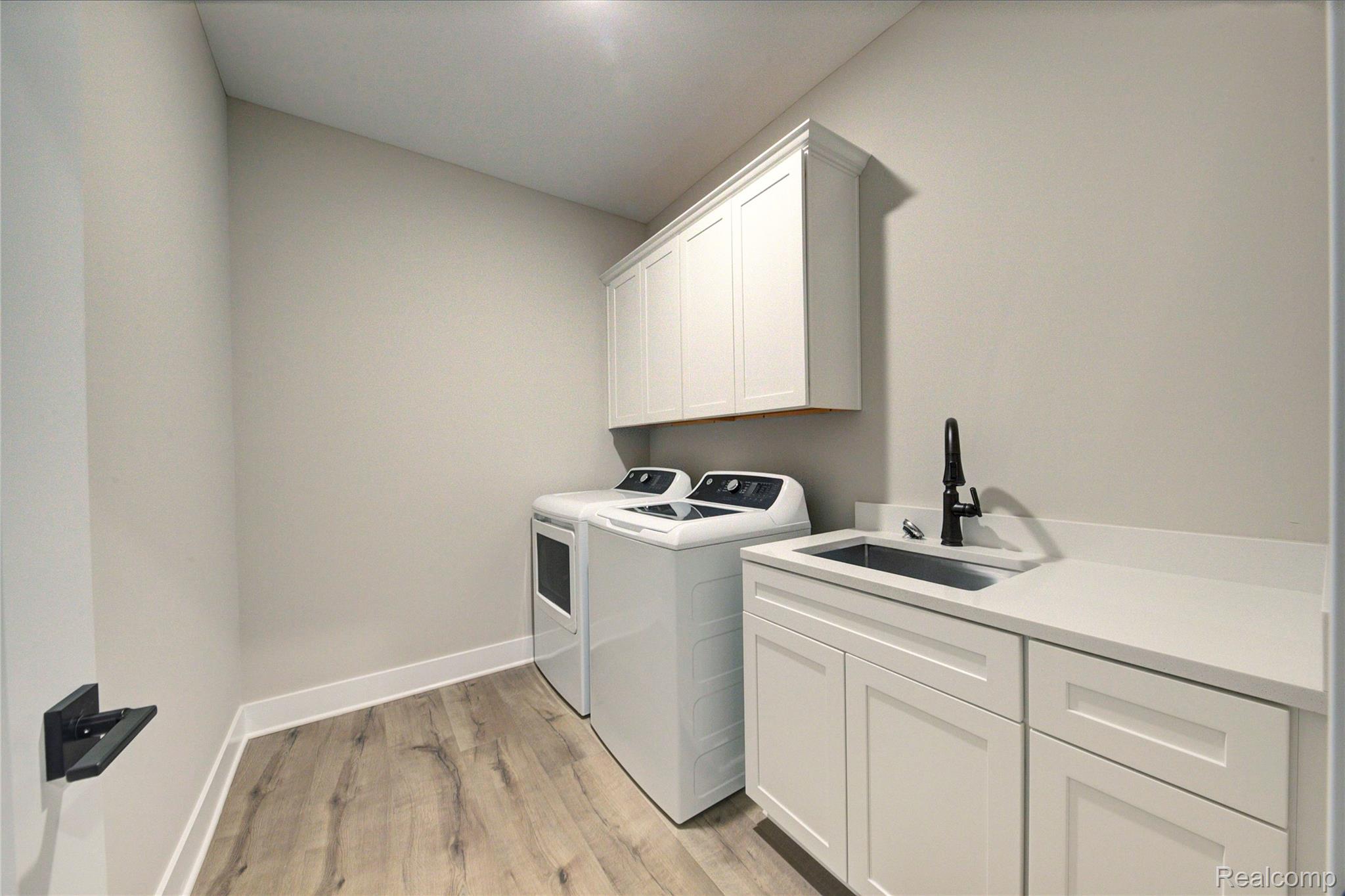 626 Round Rock Property Photo 16