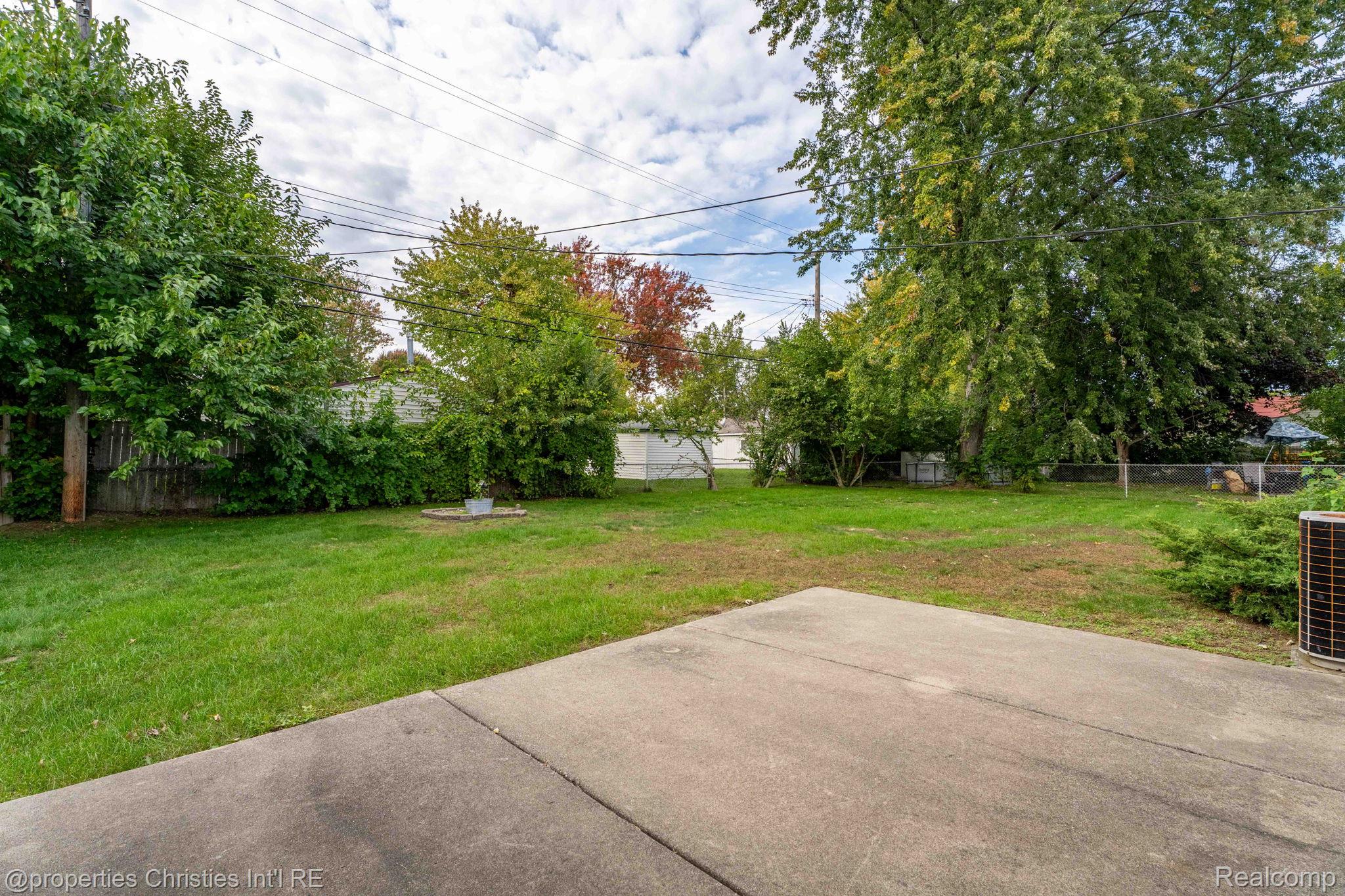 28785 Delton St Property Photo 25