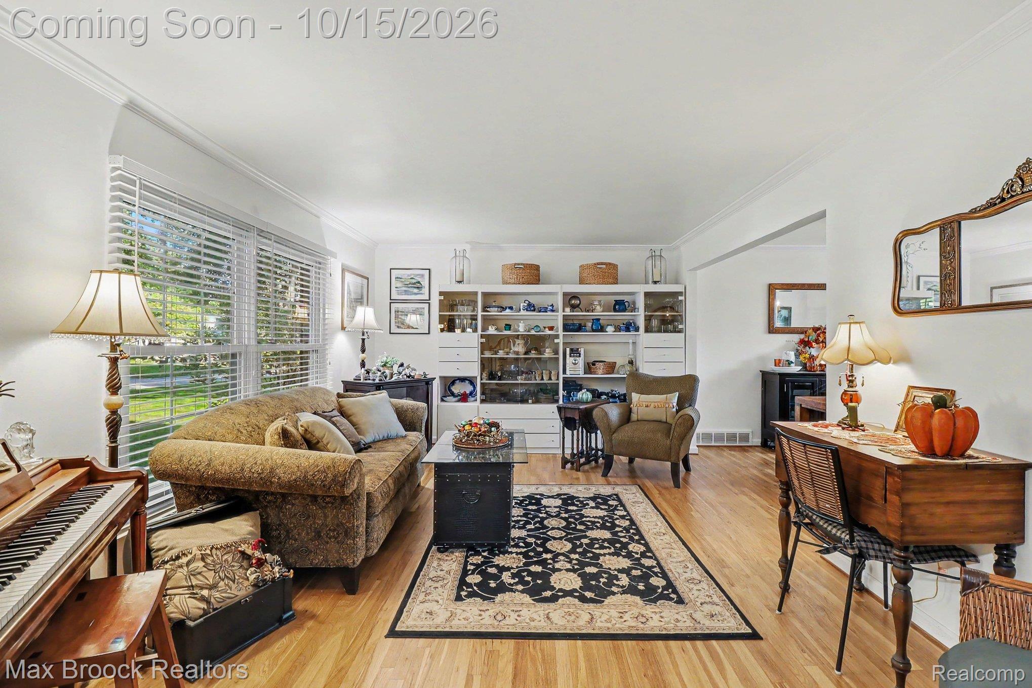 1571 Hunters Ridge Dr Property Photo 3