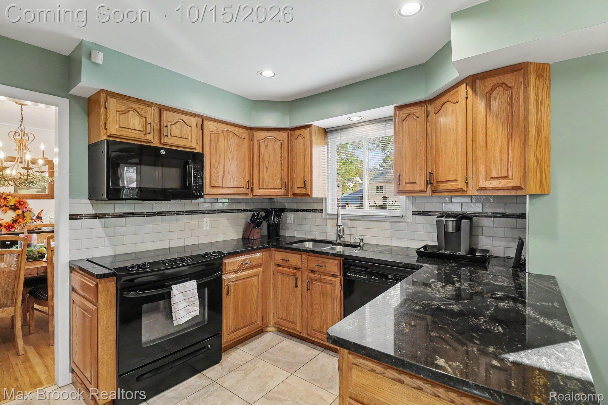 1571 Hunters Ridge Dr Property Photo 7