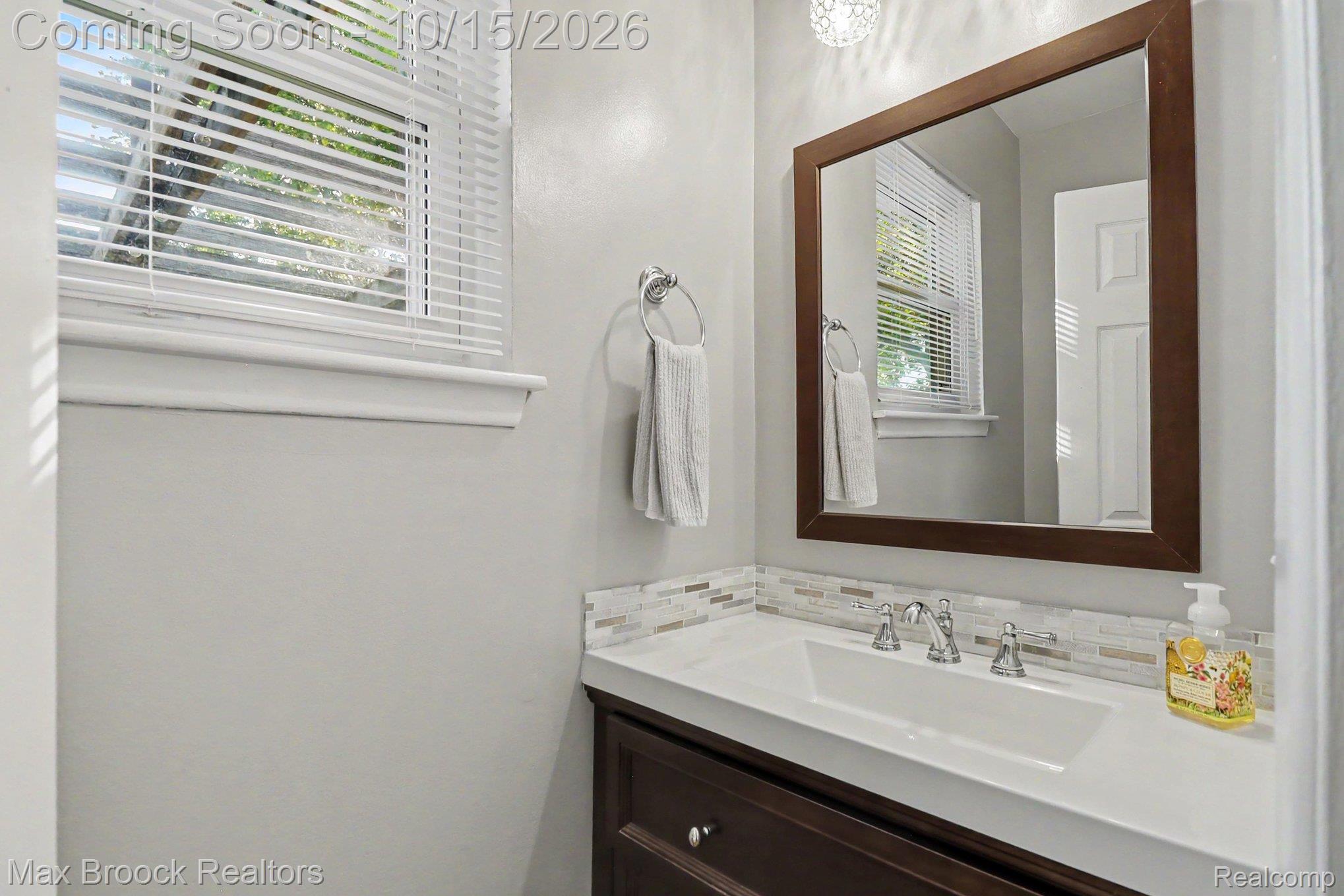 1571 Hunters Ridge Dr Property Photo 15