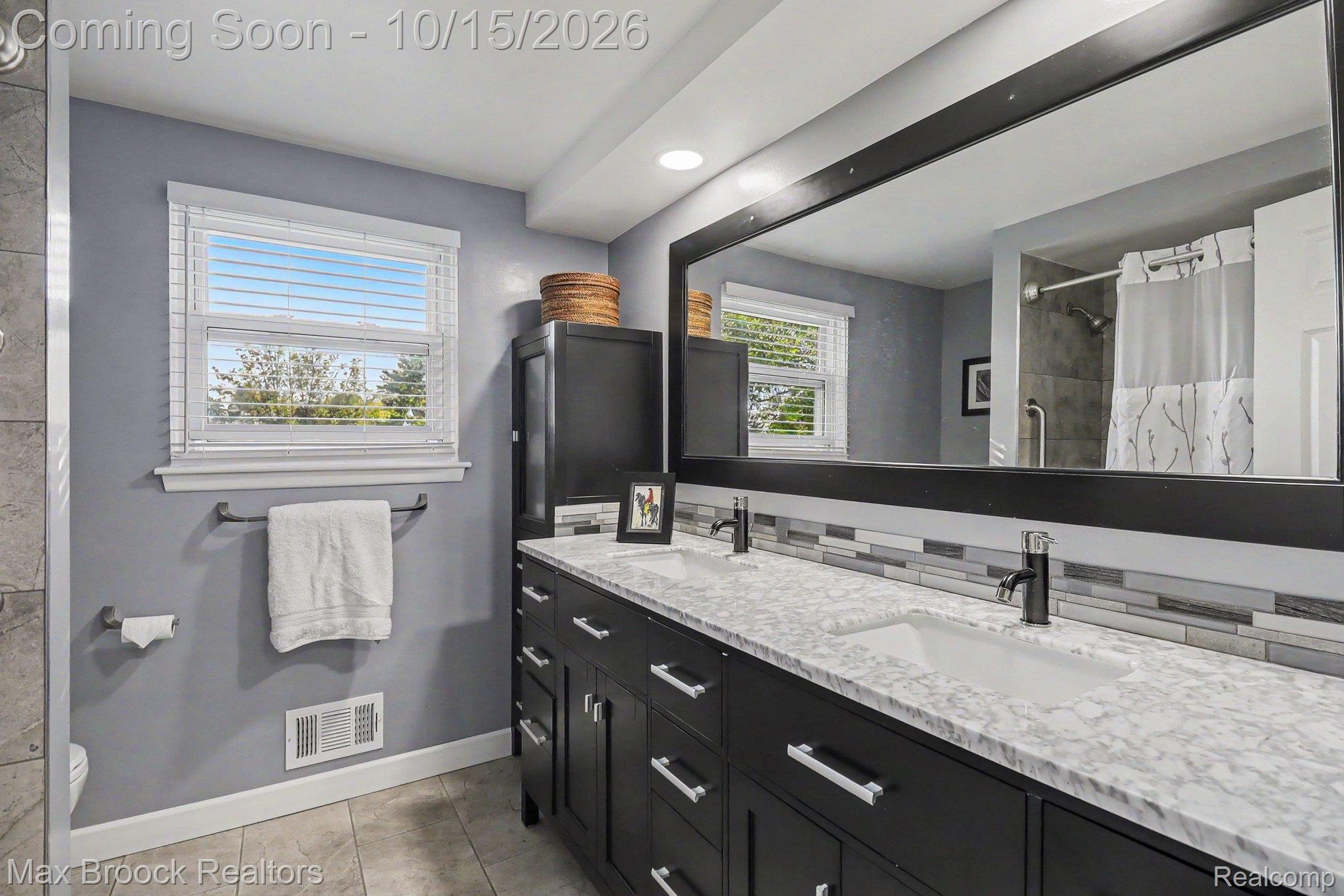 1571 Hunters Ridge Dr Property Photo 20