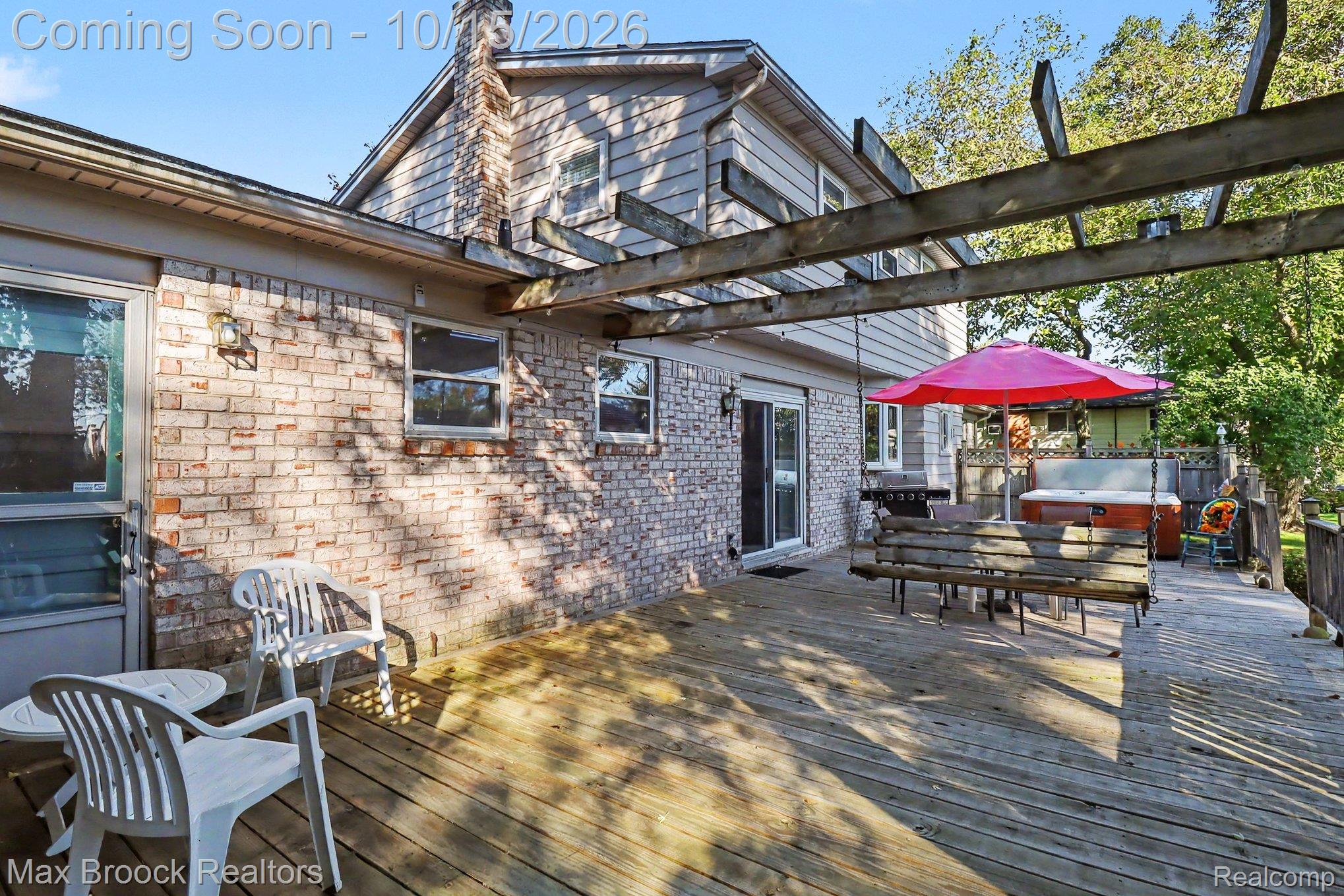 1571 Hunters Ridge Dr Property Photo 25