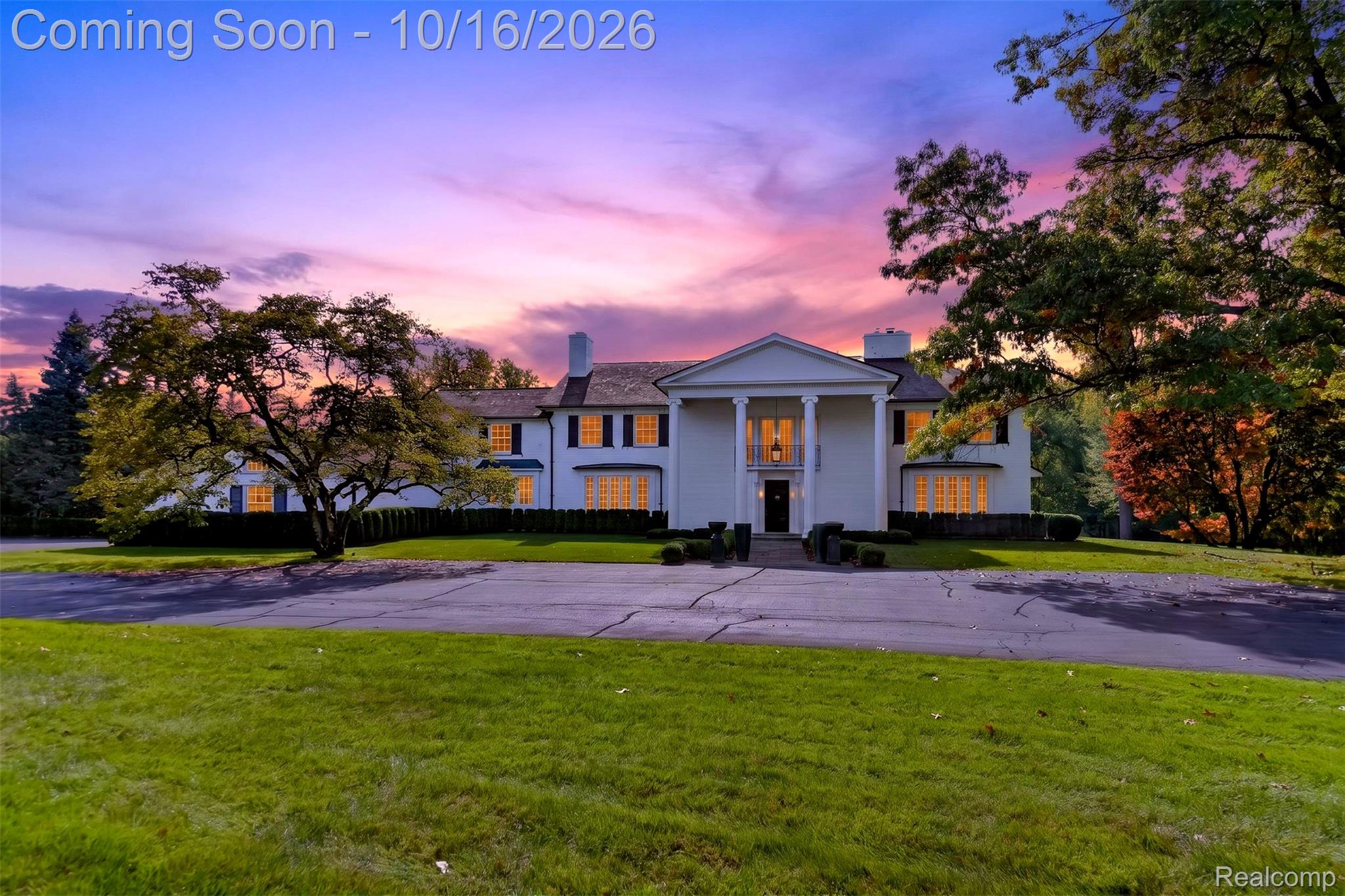 271 Lone Pine Rd Property Photo 1