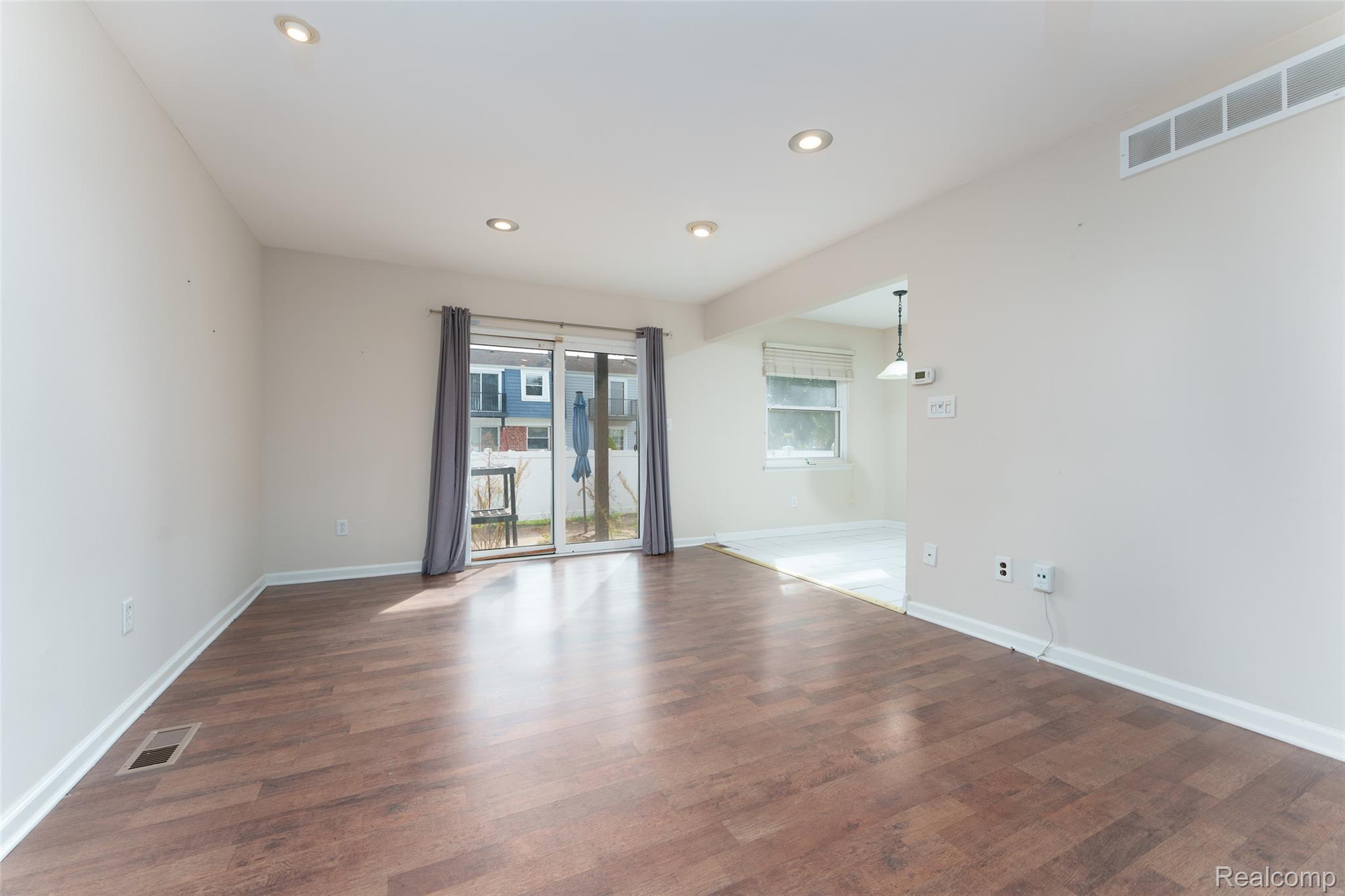 24801 Olde Orchard St Property Photo 6
