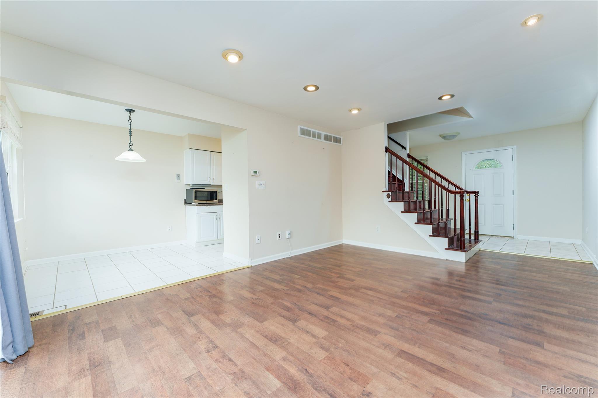 24801 Olde Orchard St Property Photo 8