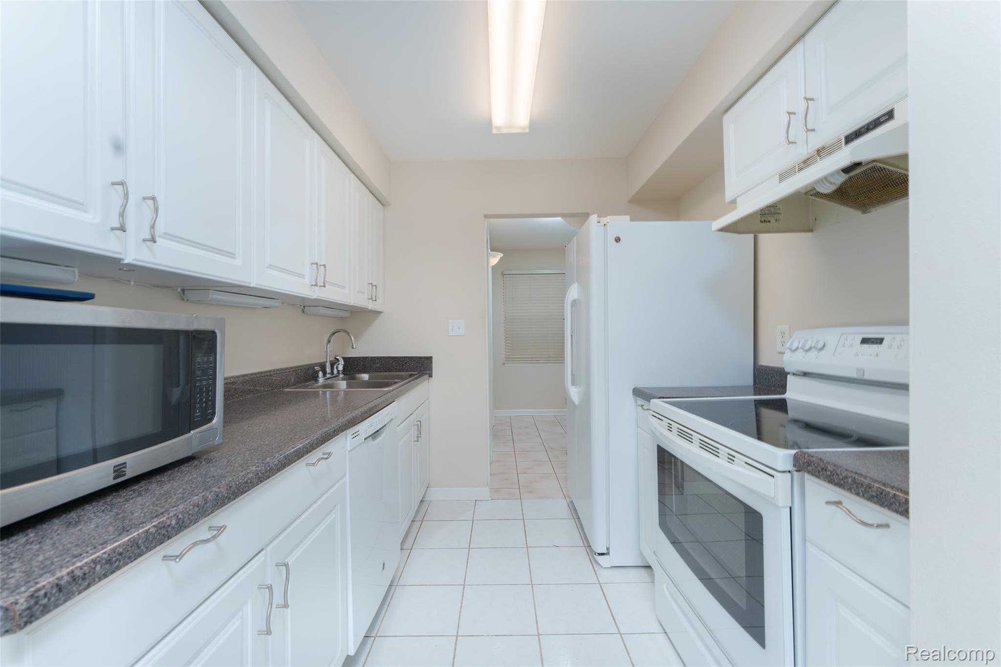 24801 Olde Orchard St Property Photo 11
