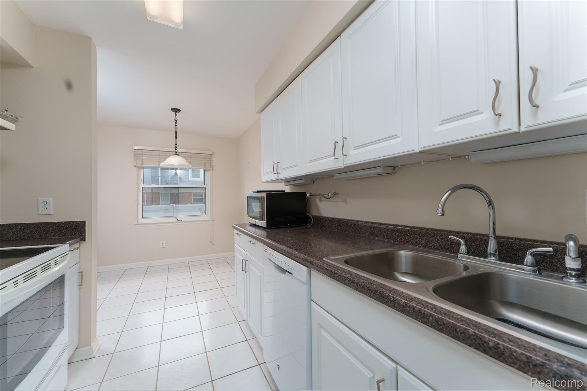 24801 Olde Orchard St Property Photo 12