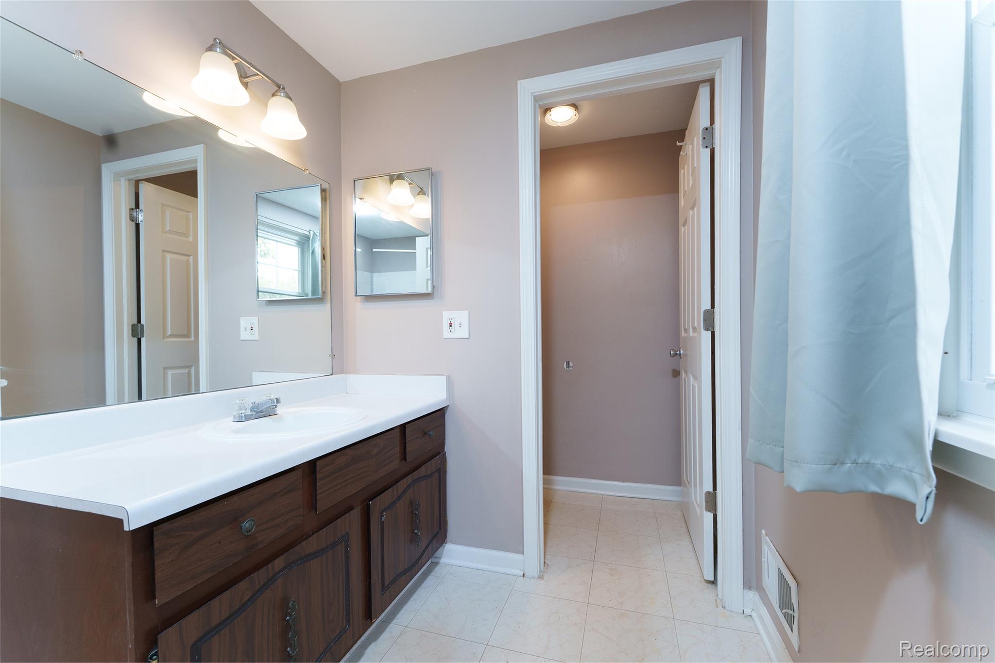 24801 Olde Orchard St Property Photo 17