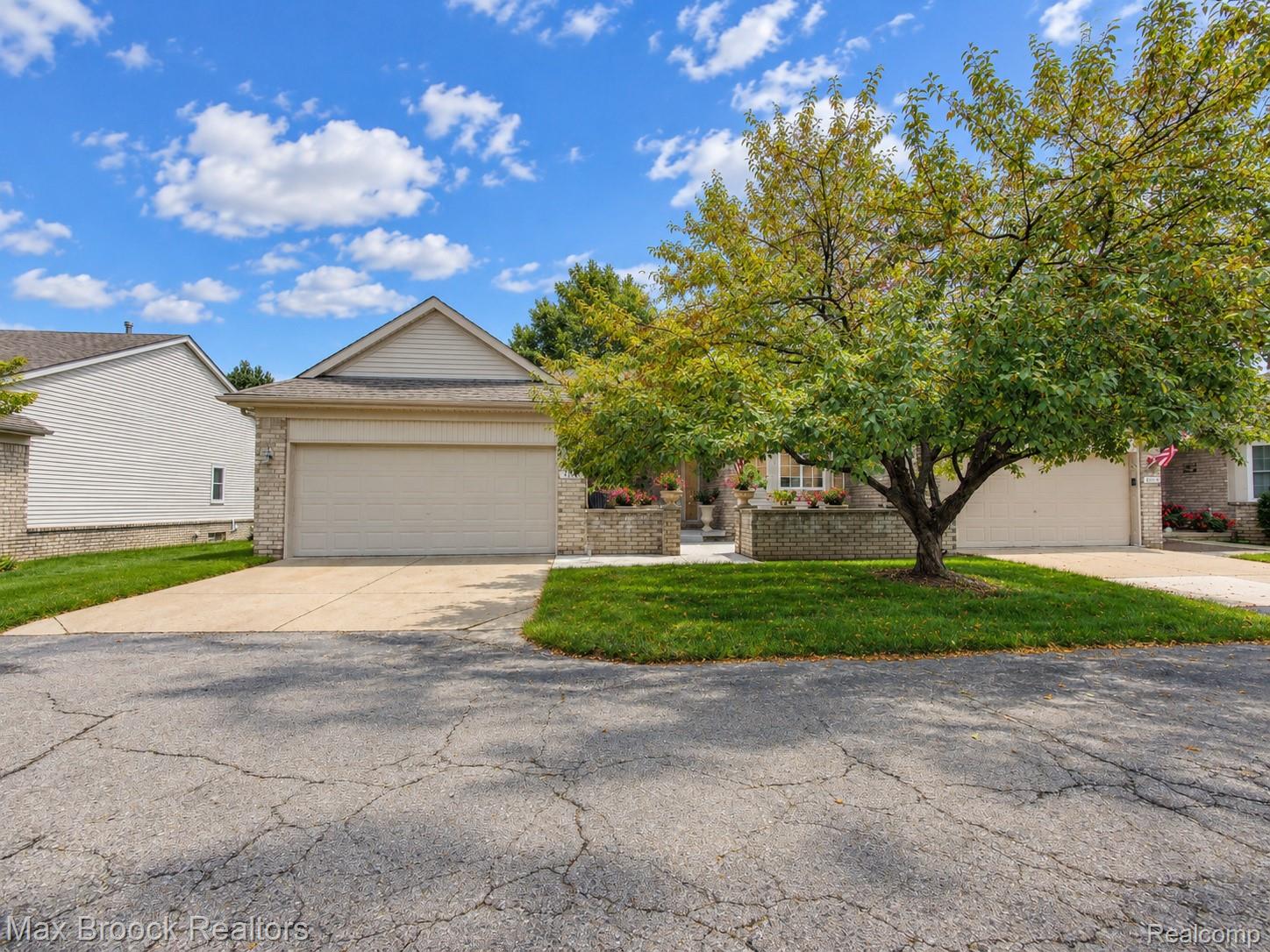 41205 Chancellor Ct Property Photo 1