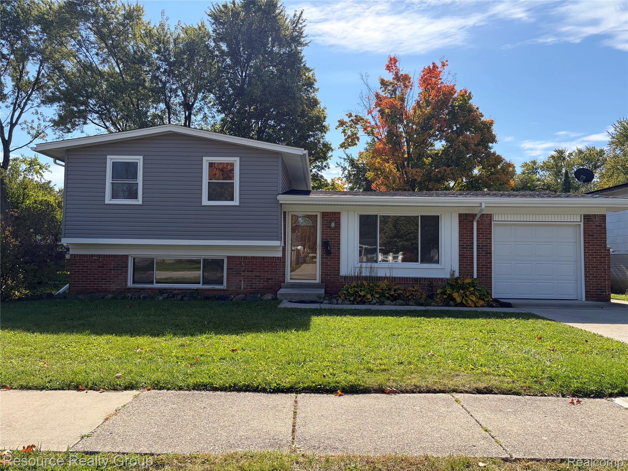 2906 Marshall St Property Photo 1