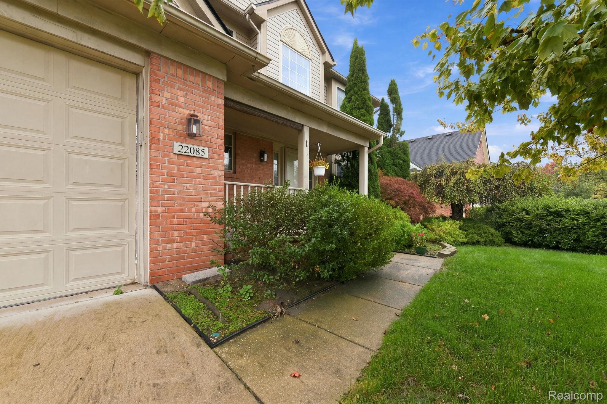22085 Cherrywood Rd Property Photo 3