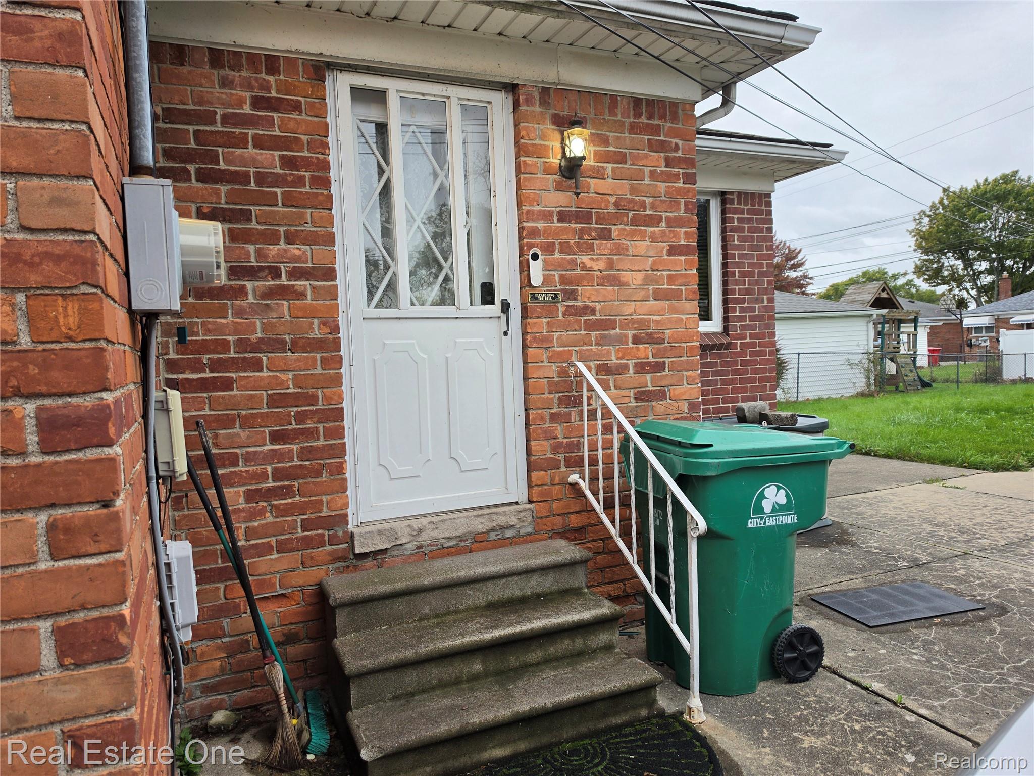 24555 Johnston Ave Property Photo 25