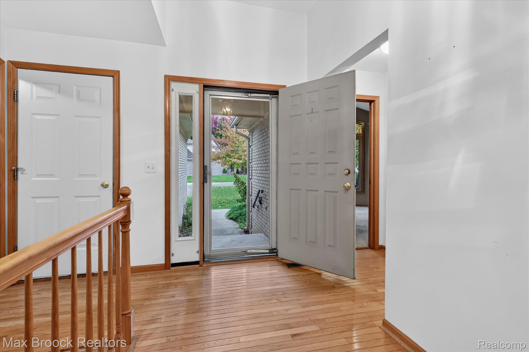 17892 Pointe Ct Property Photo 8