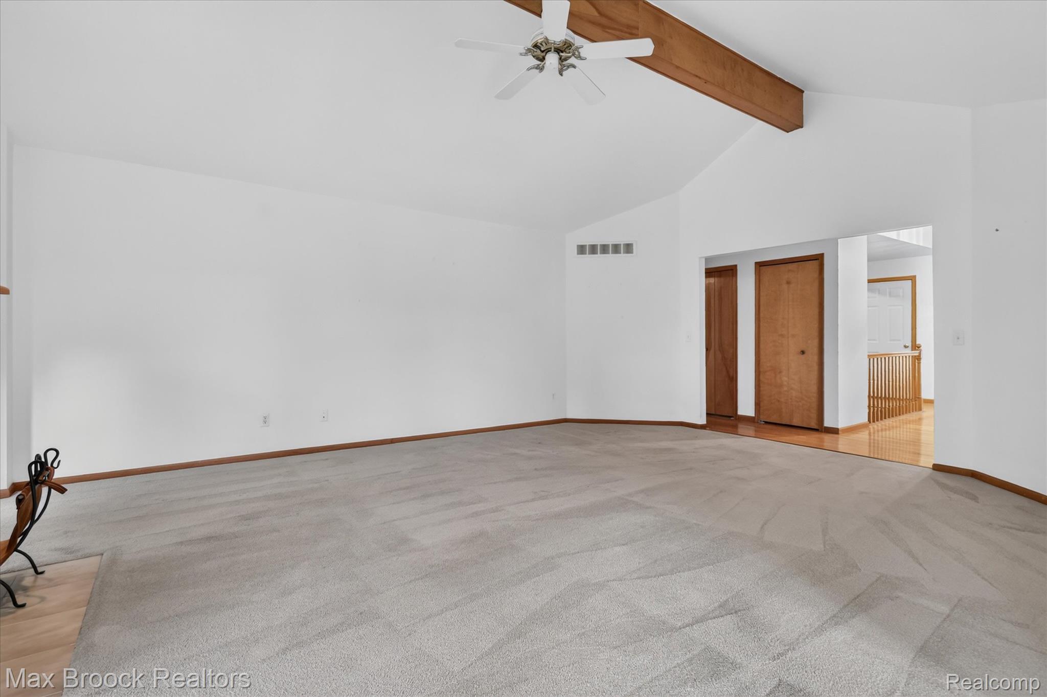 17892 Pointe Ct Property Photo 17