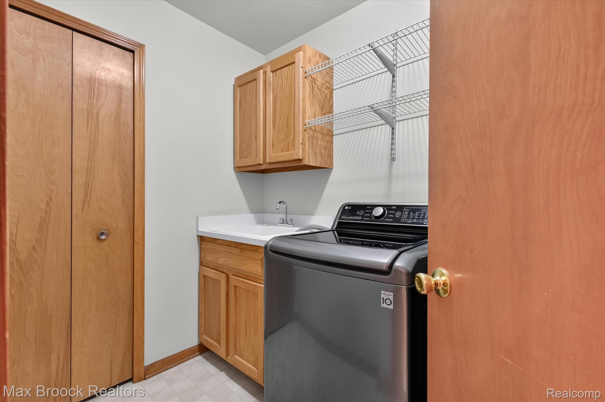 17892 Pointe Ct Property Photo 47