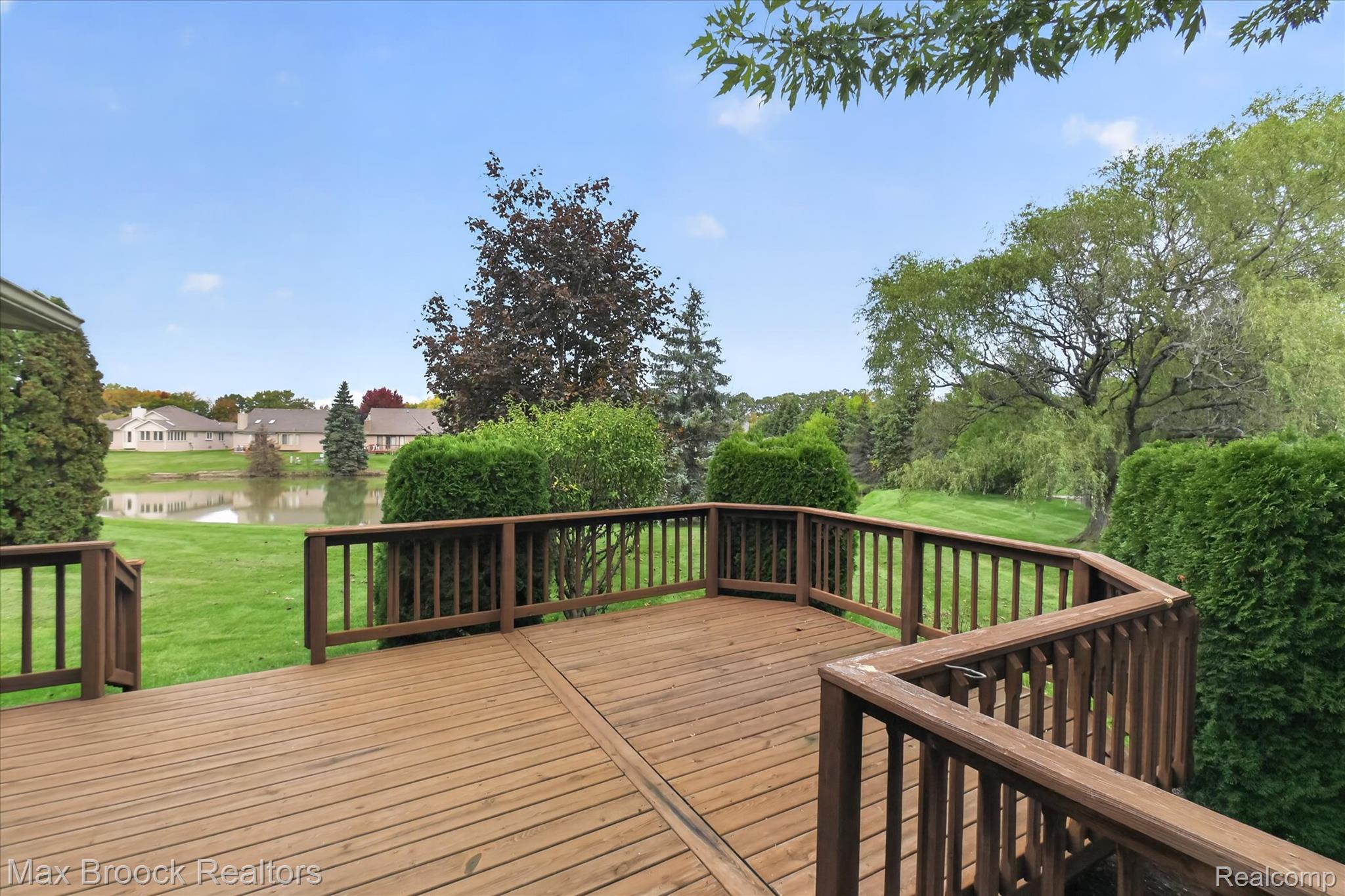 17892 Pointe Ct Property Photo 54