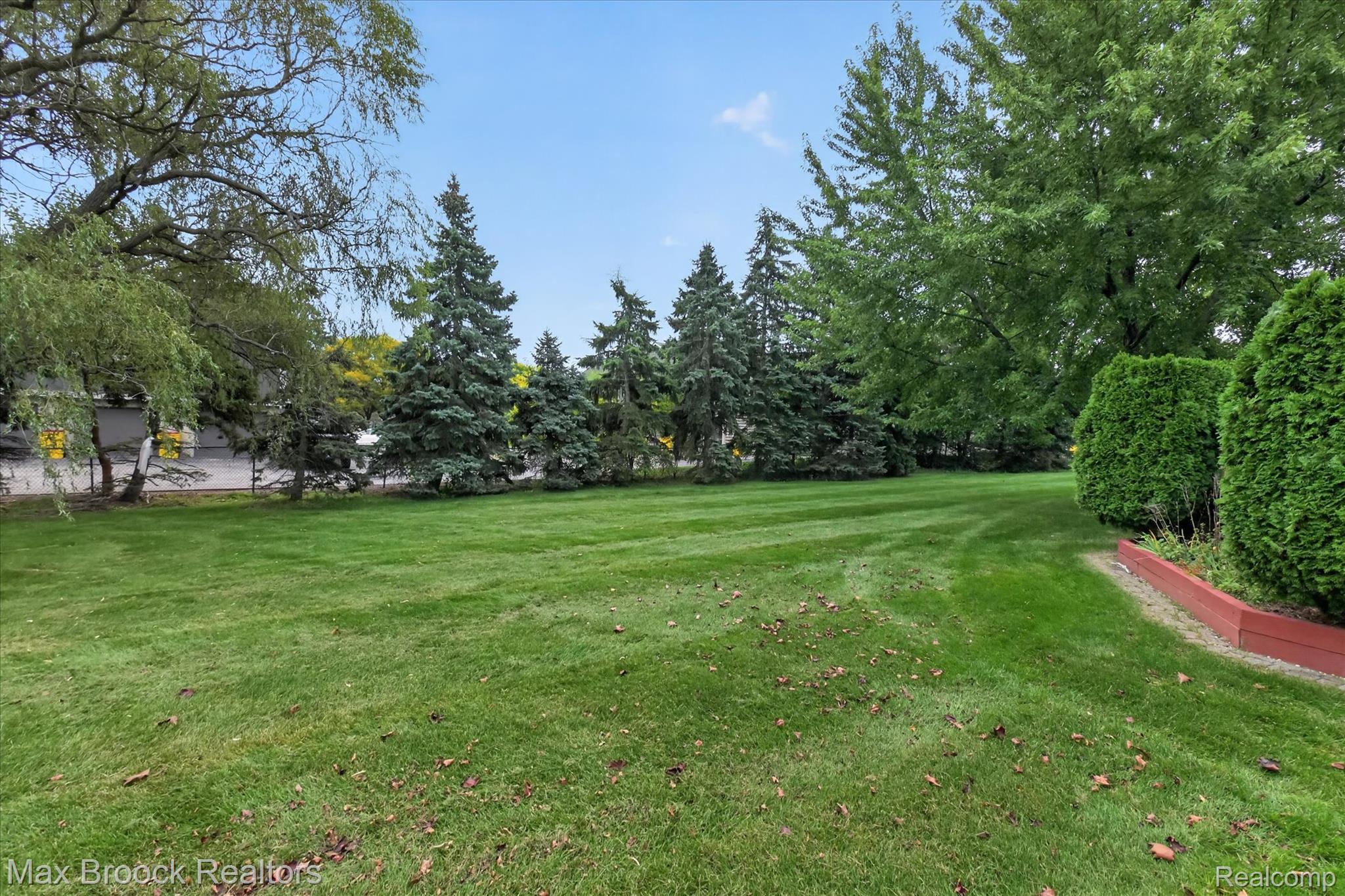 17892 Pointe Ct Property Photo 57
