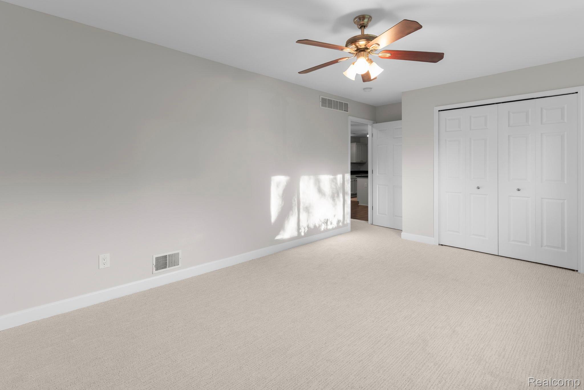 2502 Ivanhoe Dr Property Photo 13