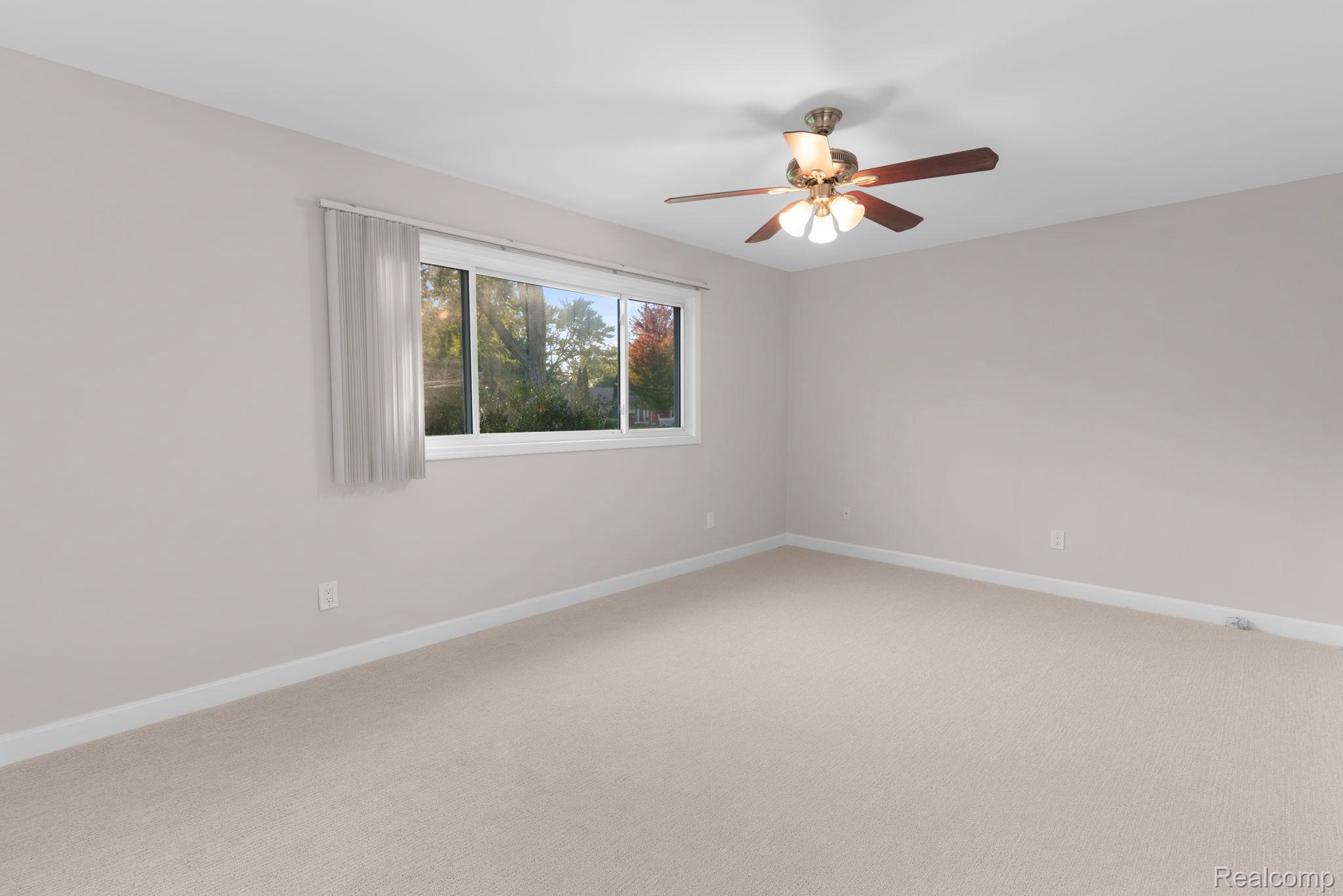 2502 Ivanhoe Dr Property Photo 15