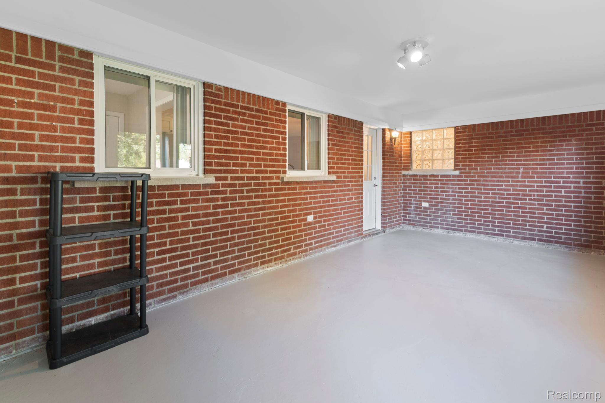 2502 Ivanhoe Dr Property Photo 27