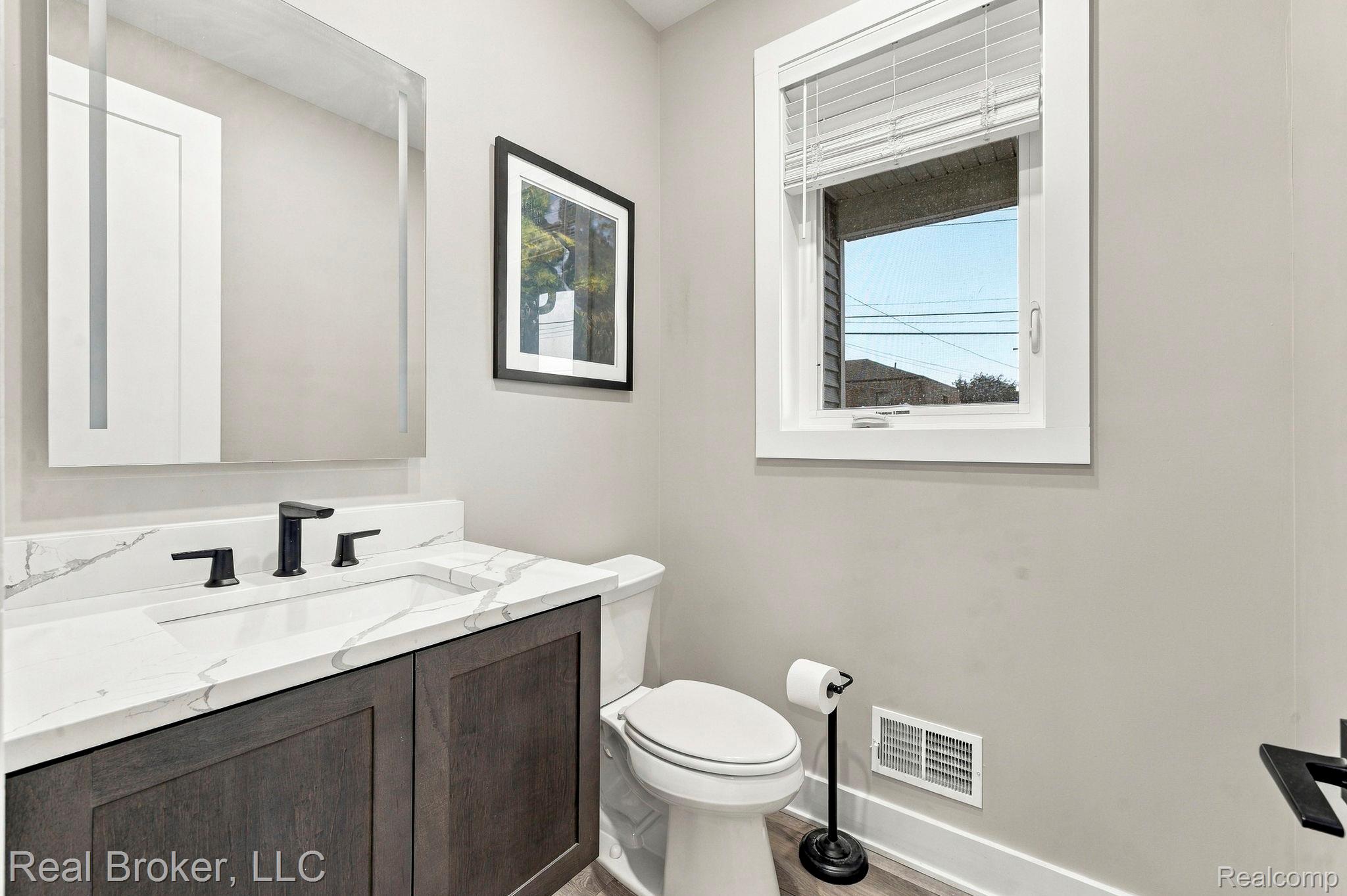 46059 Edgewater Dr Property Photo 17