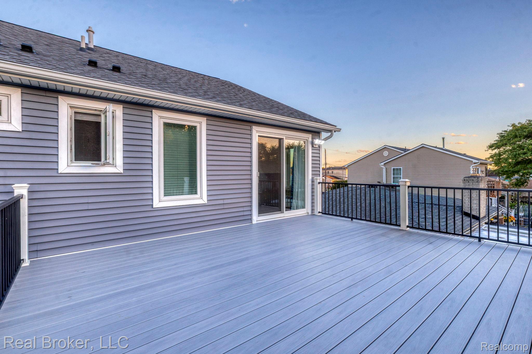 46059 Edgewater Dr Property Photo 25