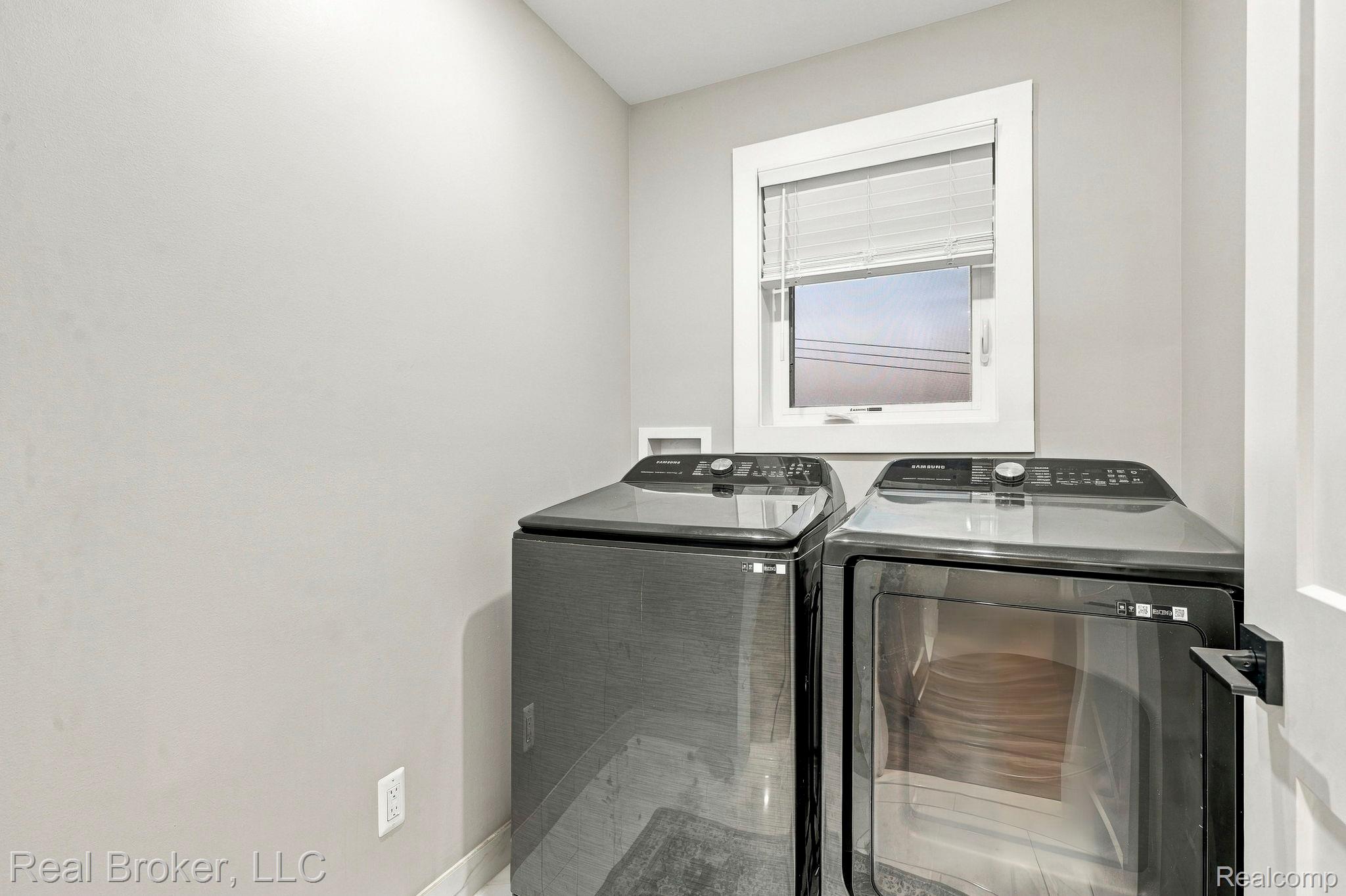 46059 Edgewater Dr Property Photo 33